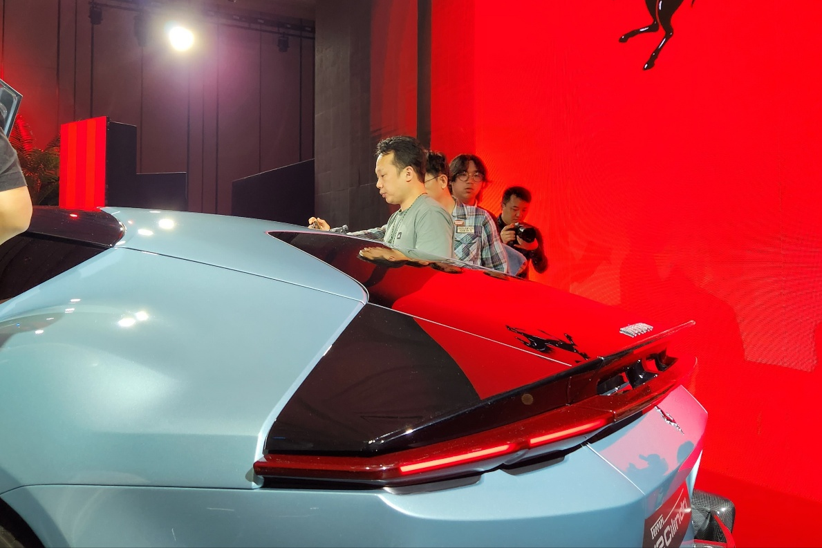 sieu xe,  ferrari,  12cilindri,  12cilindri spider,  812 superfast,  han quoc,  ra mat,  chau a,  ferrari 12cilindri anh 10