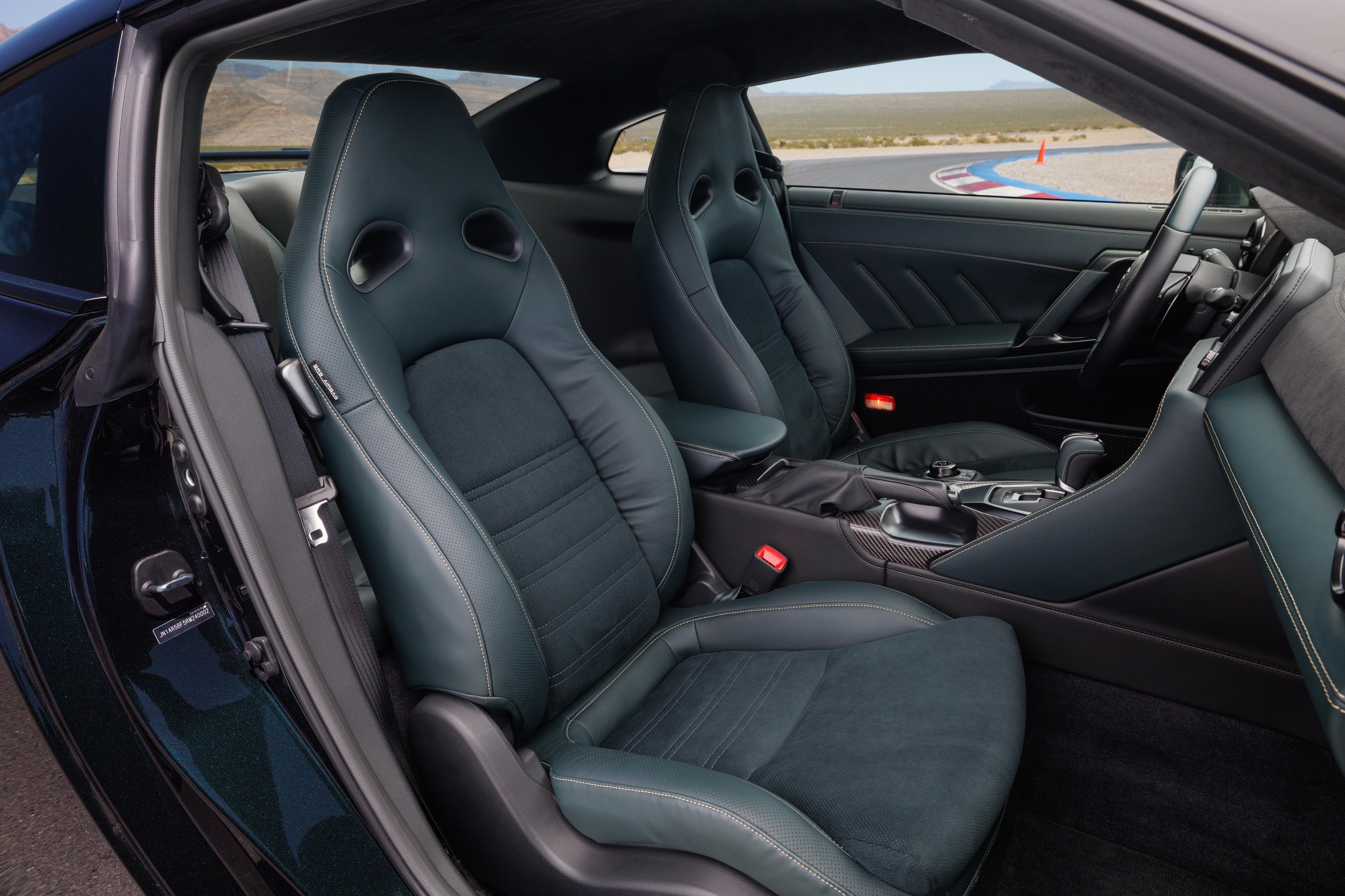 nissan,  gt-r,  r35,  r36,  skyline,  takumi,  takumi edition,  skyline edition,  t-spec,  gt-r t-spec,  nissan gt-r,  sieu xe anh 11