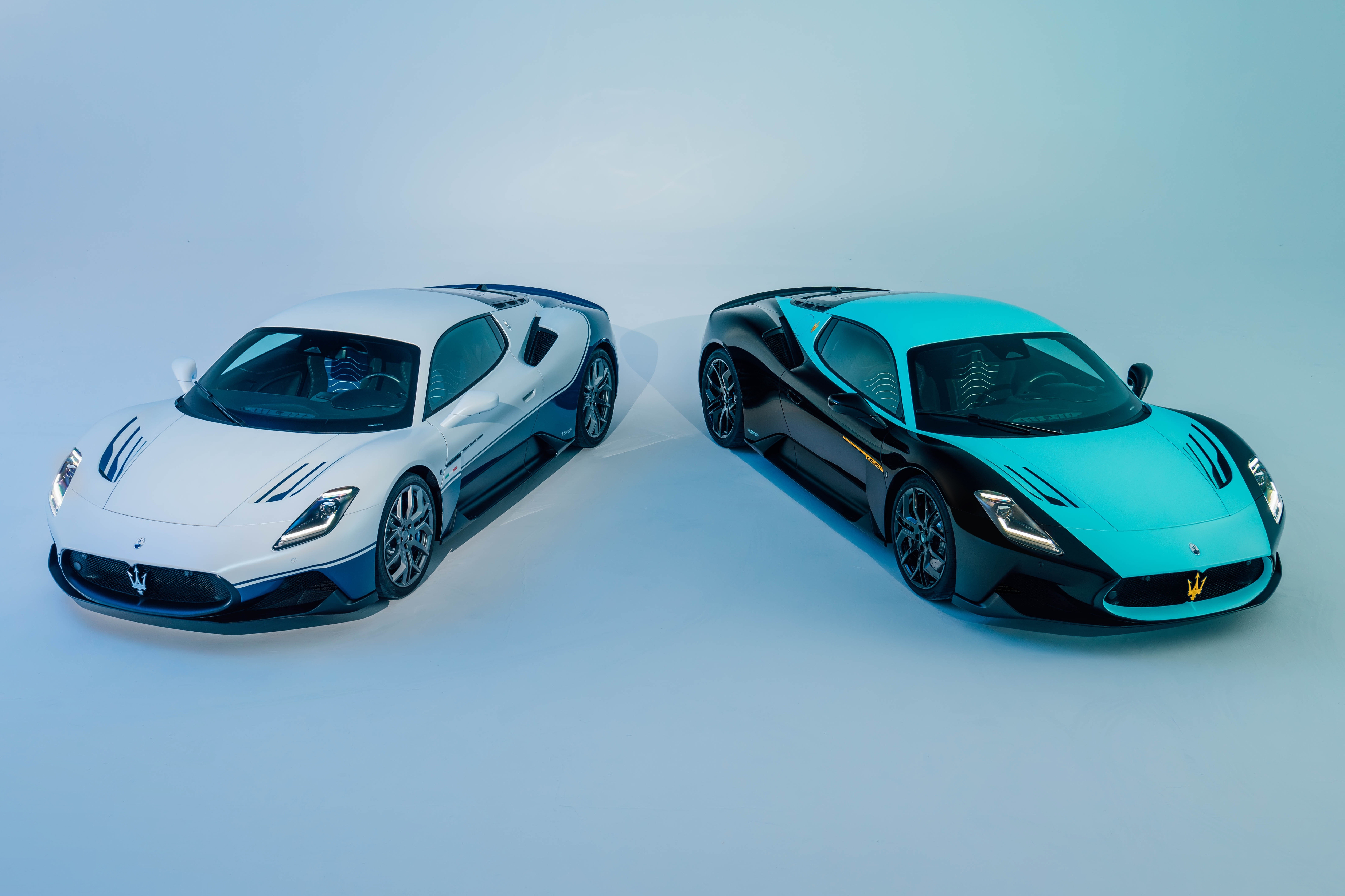 maserati,  mc12,  mc20,  maserati mc12,  maserati mc20,  icona,  leggenda,  gioi han,  dac biet,  sieu xe,  xe the thao anh 11