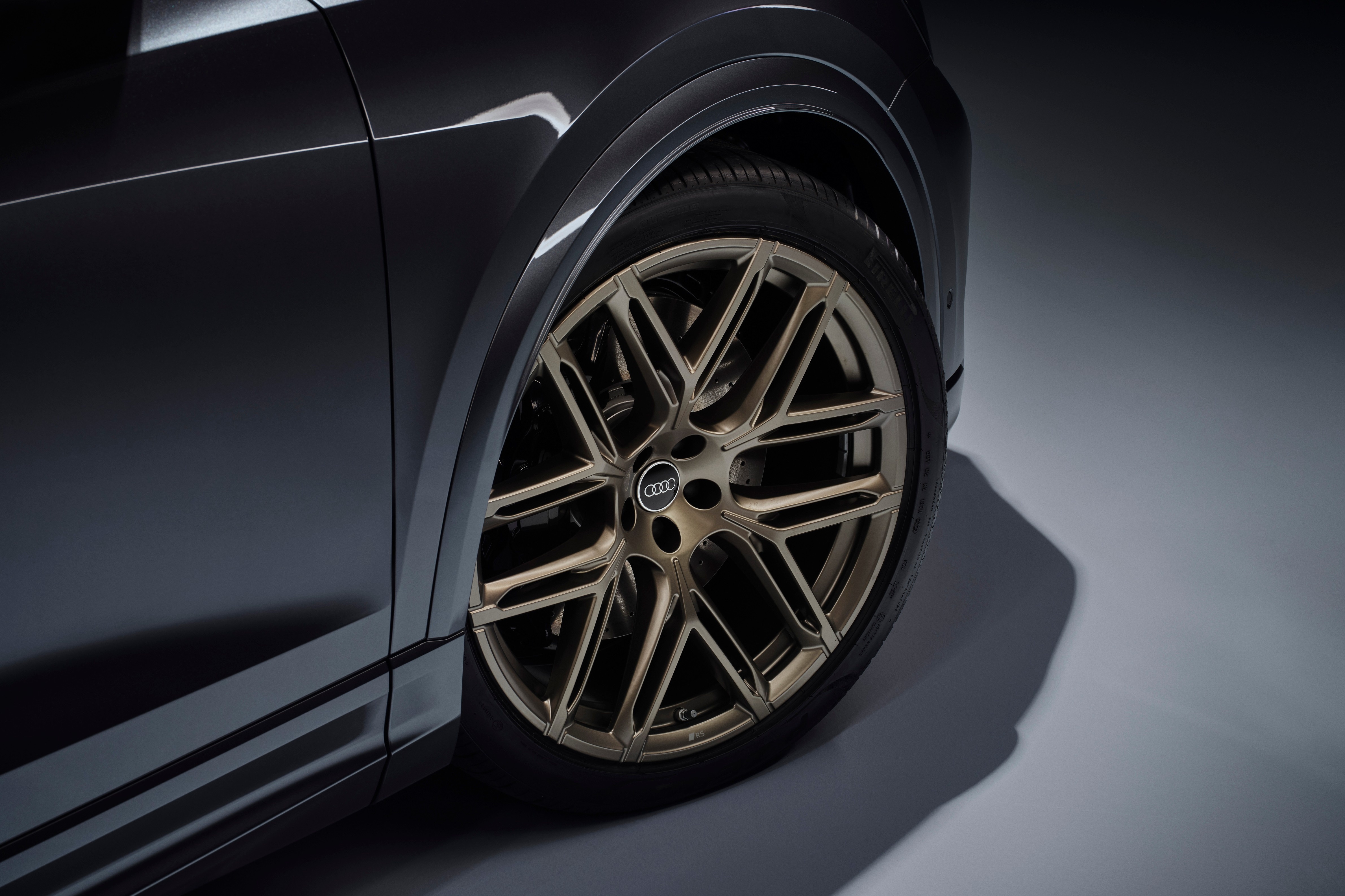 audi,  q8,  q8 e-tron,  rs q8,  audi rs q8,  suv,  hieu nang cao,  nurbugring,  audi rs q8 performance,  rs q8 performance anh 8