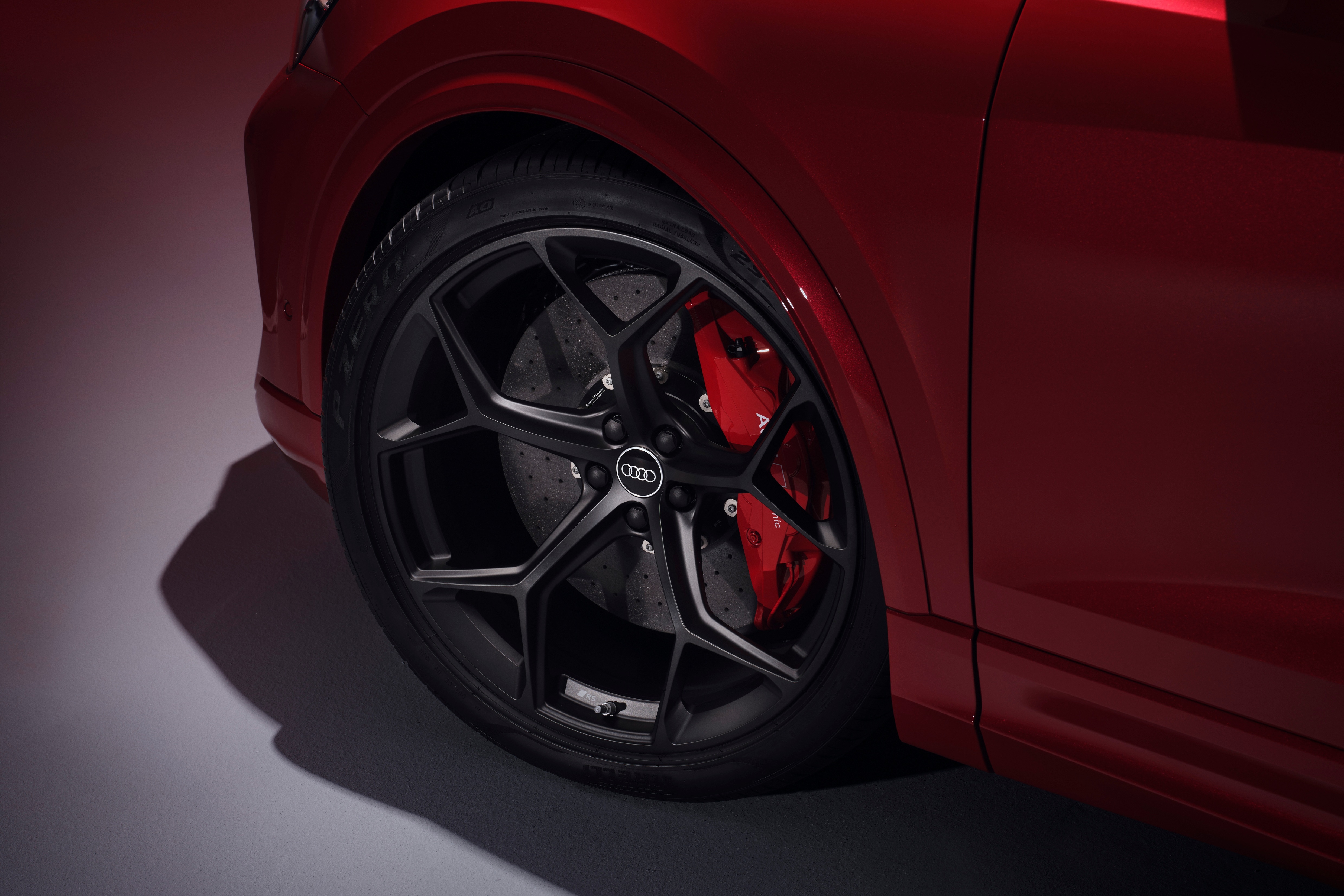 audi,  q8,  q8 e-tron,  rs q8,  audi rs q8,  suv,  hieu nang cao,  nurbugring,  audi rs q8 performance,  rs q8 performance anh 9