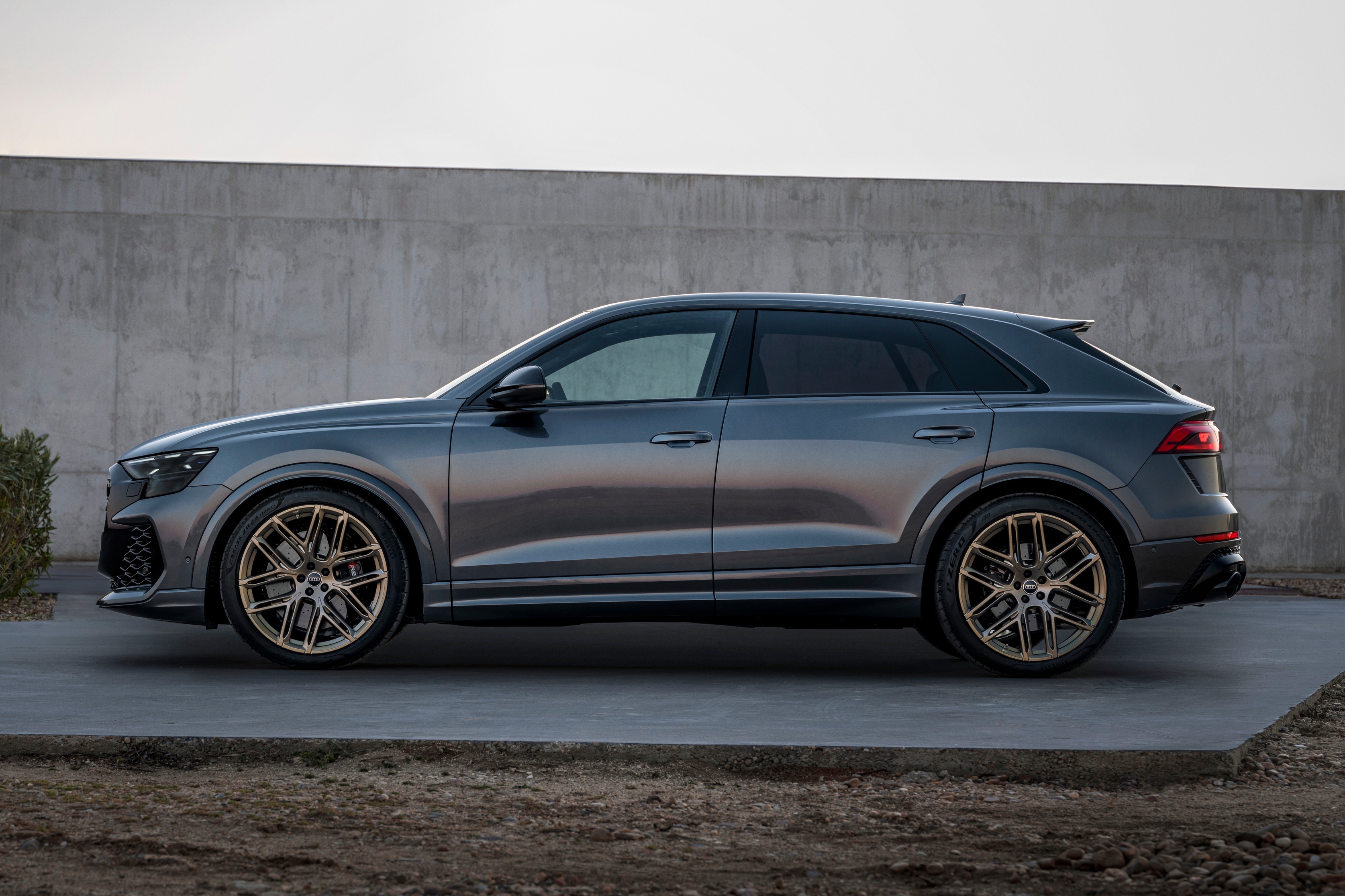 audi,  q8,  q8 e-tron,  rs q8,  audi rs q8,  suv,  hieu nang cao,  nurbugring,  audi rs q8 performance,  rs q8 performance anh 7