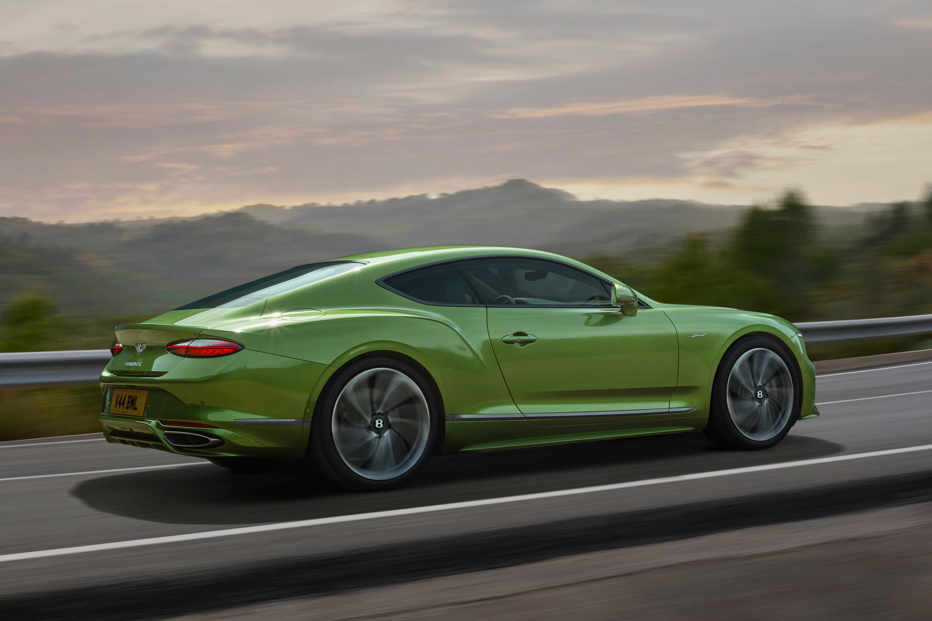 bentley,  continental gt,  continental gtc,  continental gt speed,  continental gtc speed,  grand tourer,  the he moi,  hybrid,  w12,  v8,  v8 hybrid anh 14