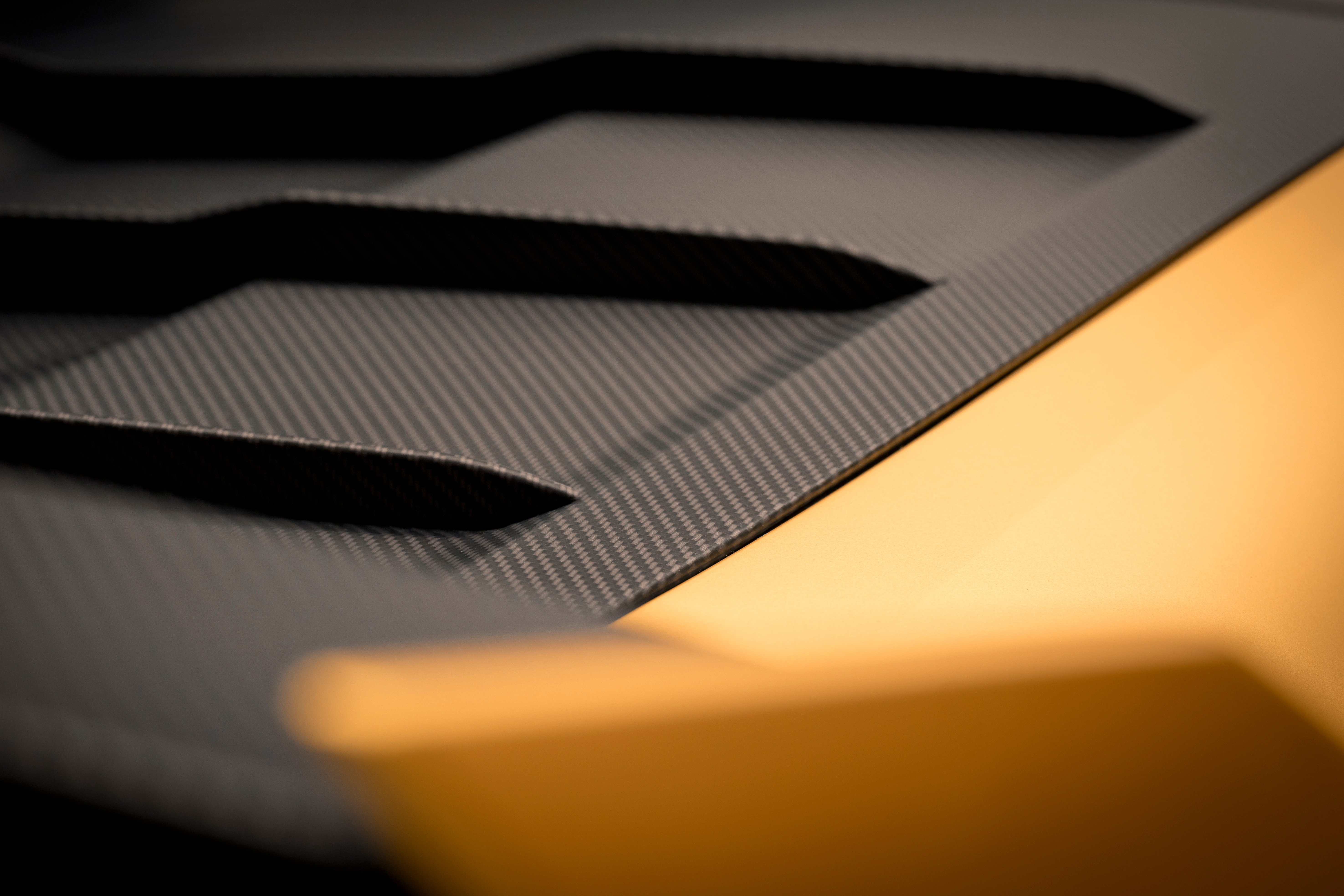 aston martin,  valour,  valiant,  sieu xe,  gioi han,  v12,  f1,  Fernando Alonso,  Q by Aston Martin anh 16