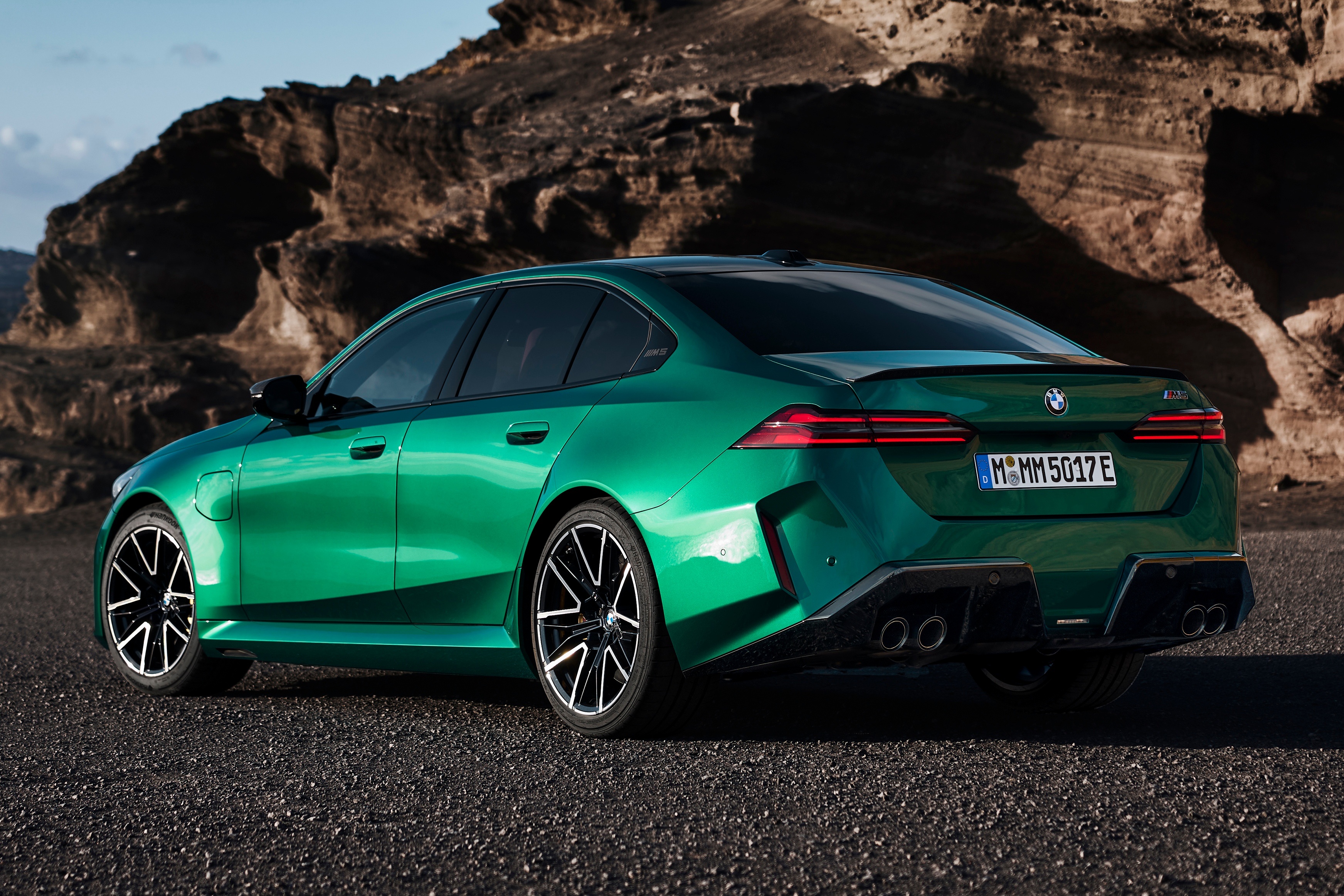 bmw,  m5,  bmw m5,  f90,  g90,  bmw m5 g90,  sedan,  hieu suat cao,  bmw m,  v8 anh 11