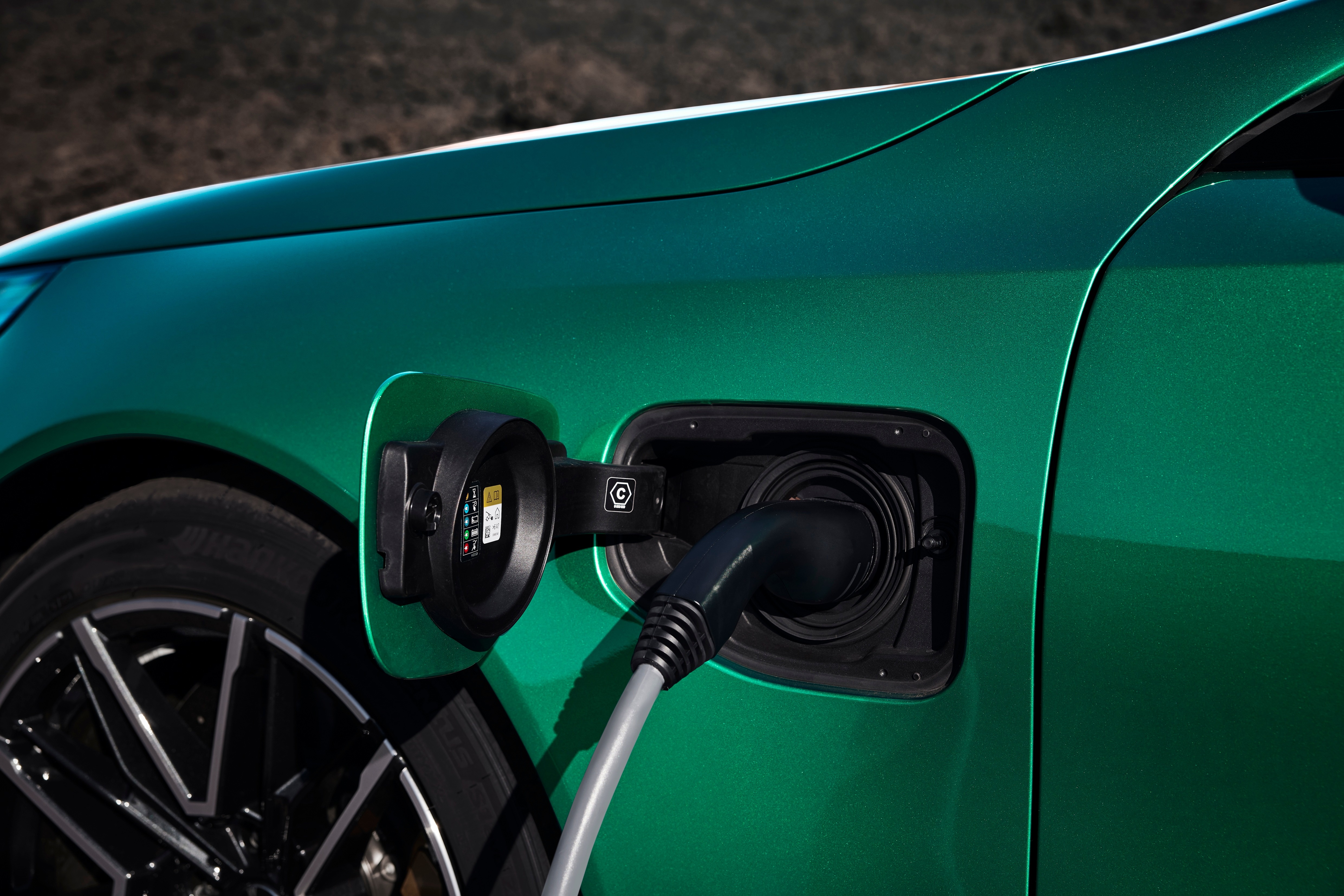 bmw,  m5,  bmw m5,  f90,  g90,  bmw m5 g90,  sedan,  hieu suat cao,  bmw m,  v8 anh 17