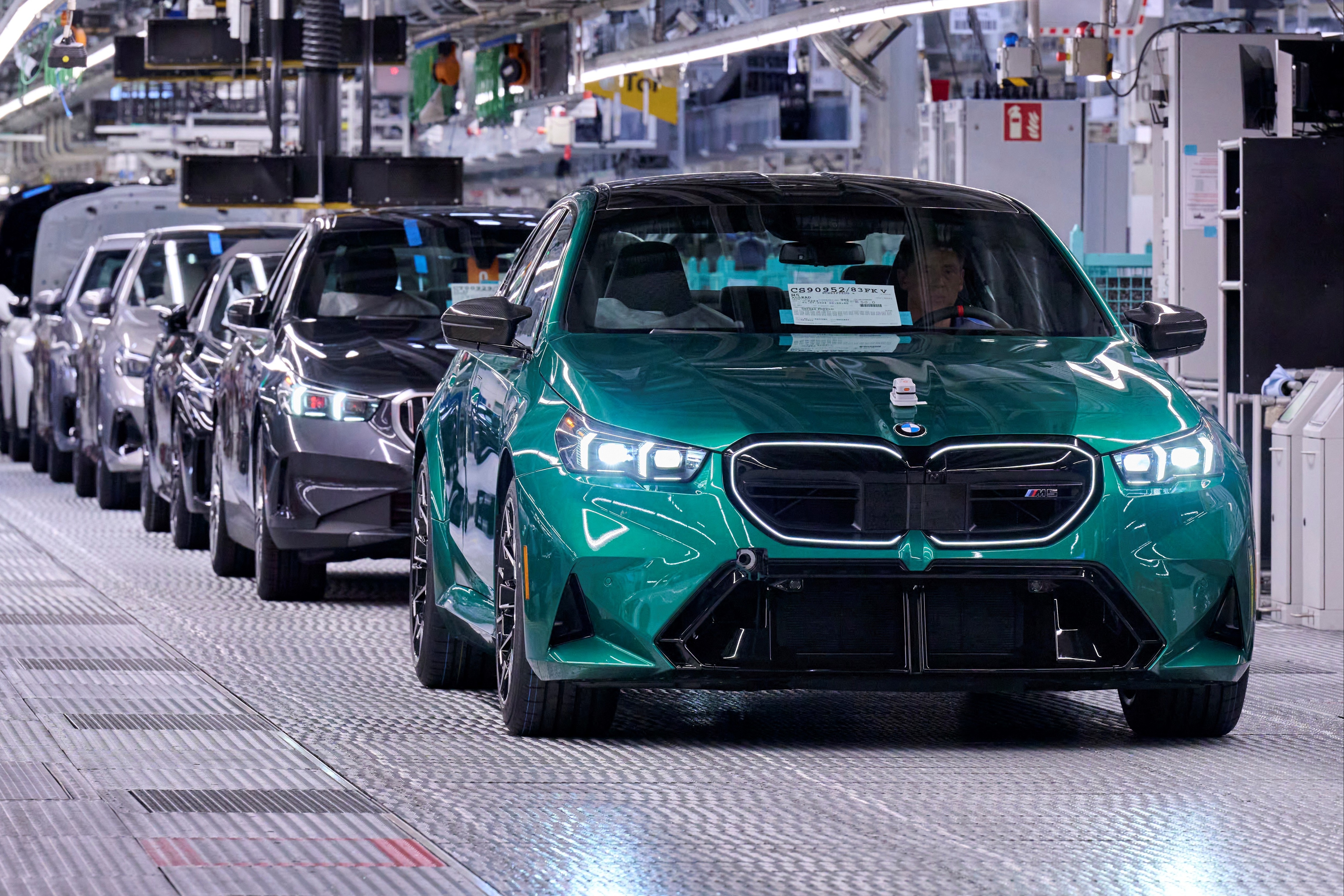 bmw,  m5,  bmw m5,  f90,  g90,  bmw m5 g90,  sedan,  hieu suat cao,  bmw m,  v8 anh 23