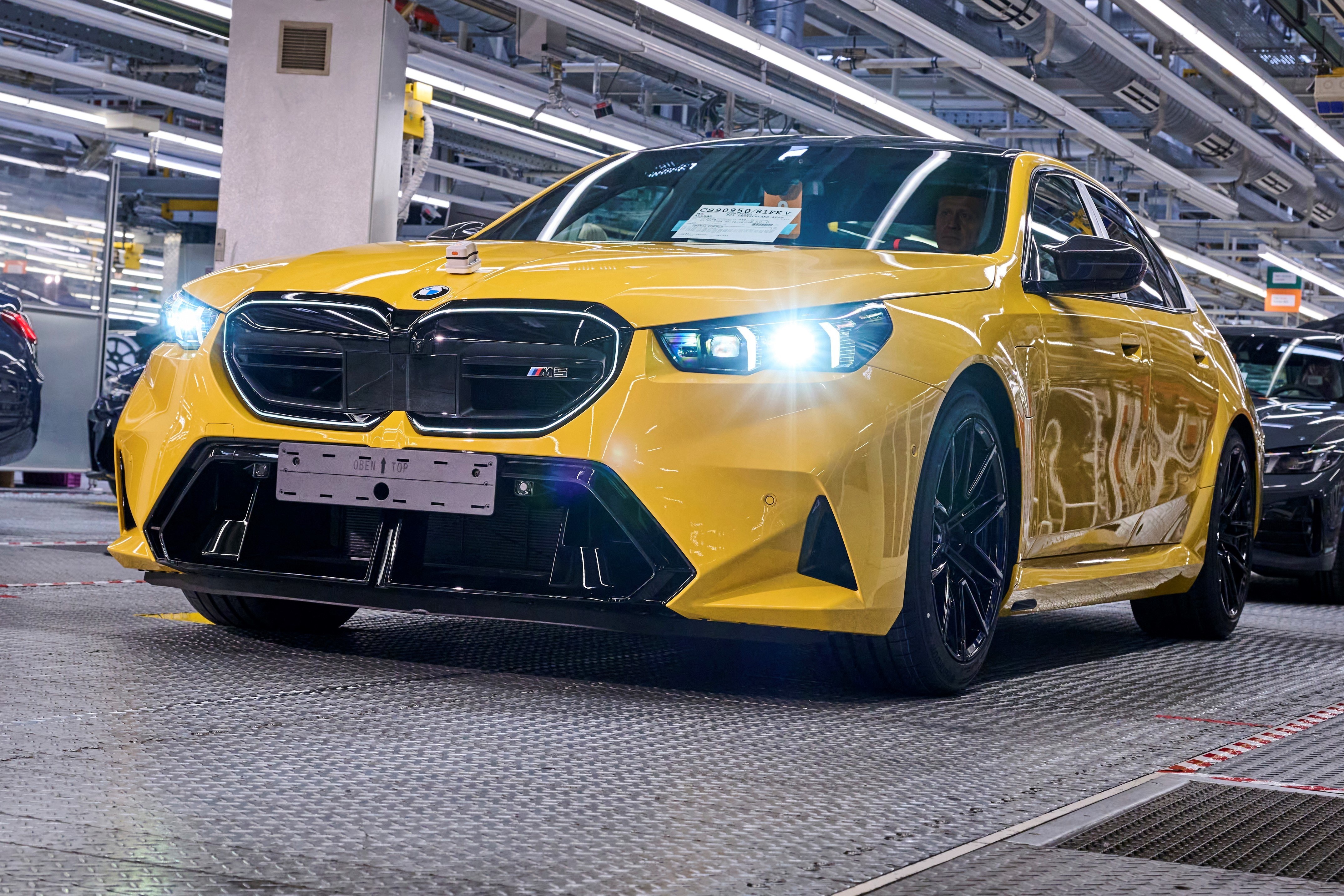 bmw,  m5,  bmw m5,  f90,  g90,  bmw m5 g90,  sedan,  hieu suat cao,  bmw m,  v8 anh 26