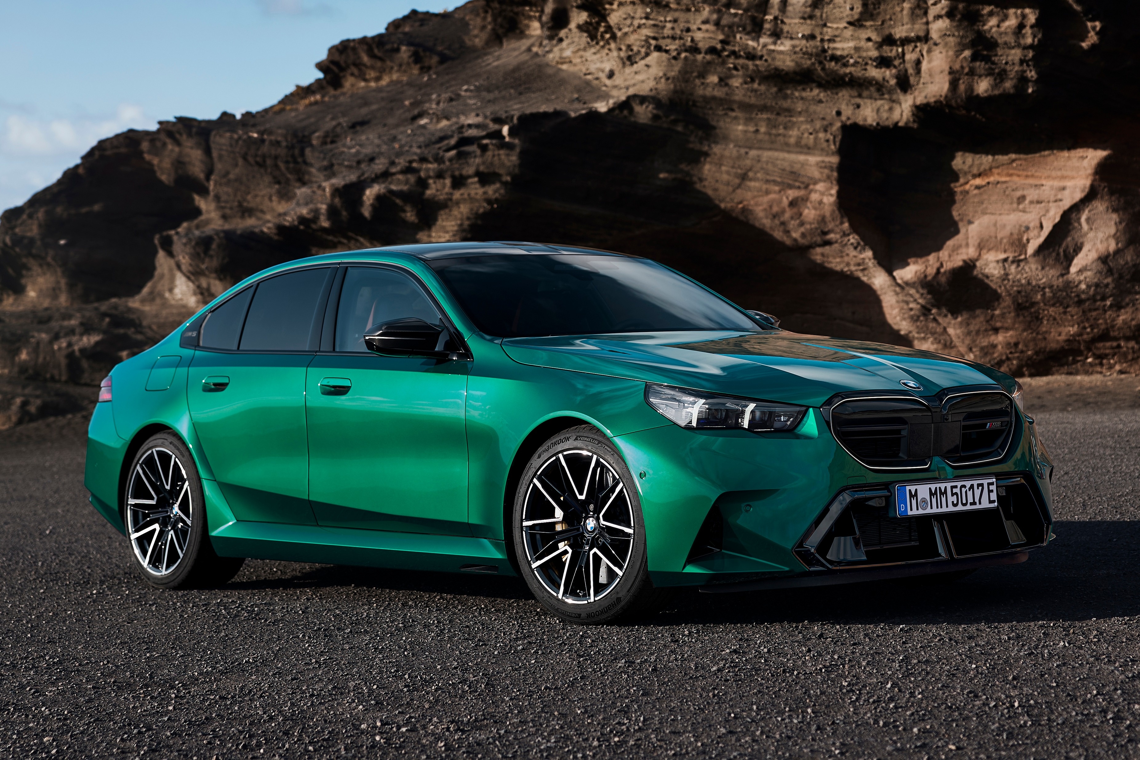 bmw,  m5,  bmw m5,  f90,  g90,  bmw m5 g90,  sedan,  hieu suat cao,  bmw m,  v8 anh 4