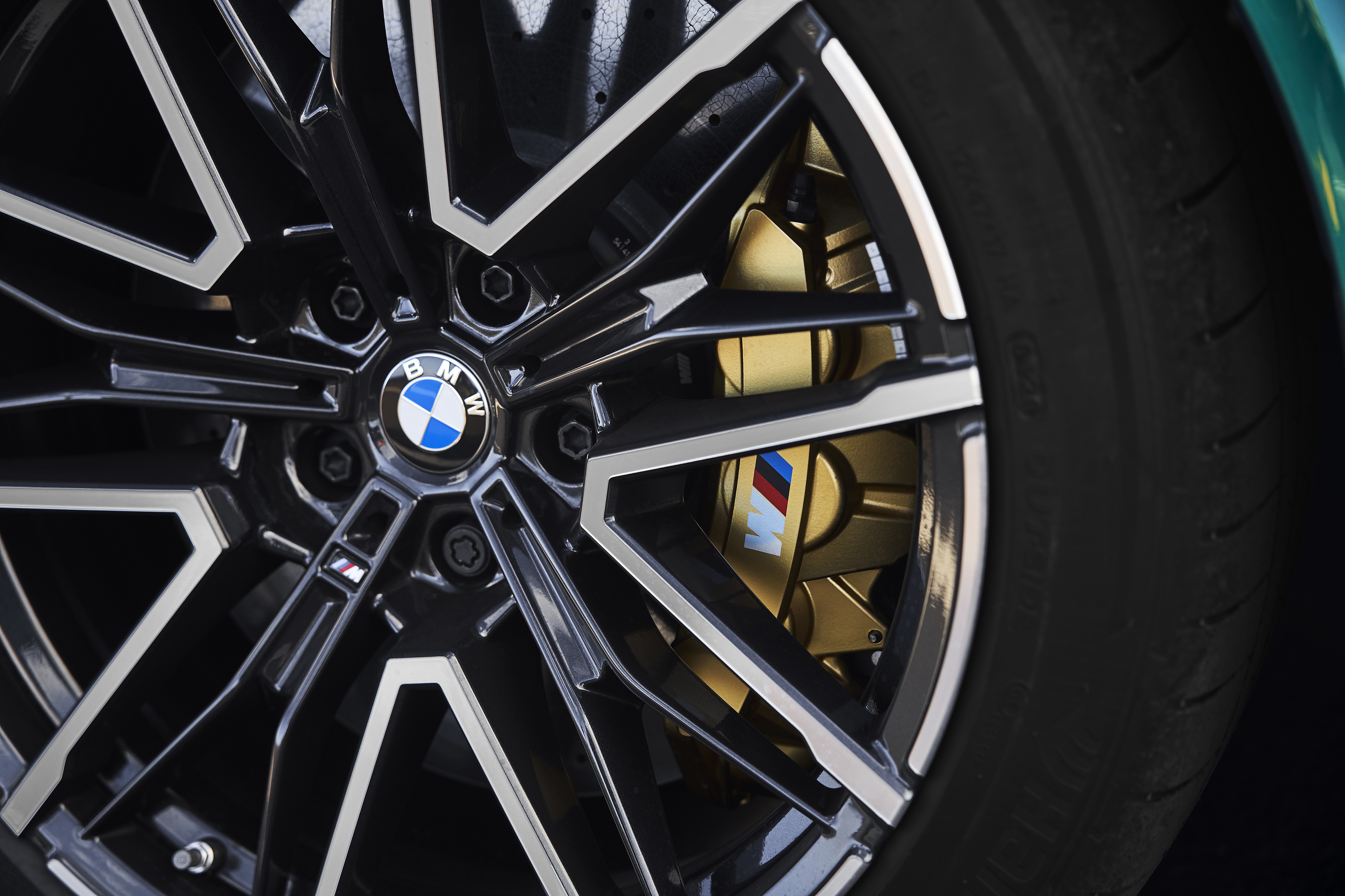 bmw,  m5,  bmw m5,  f90,  g90,  bmw m5 g90,  sedan,  hieu suat cao,  bmw m,  v8 anh 6