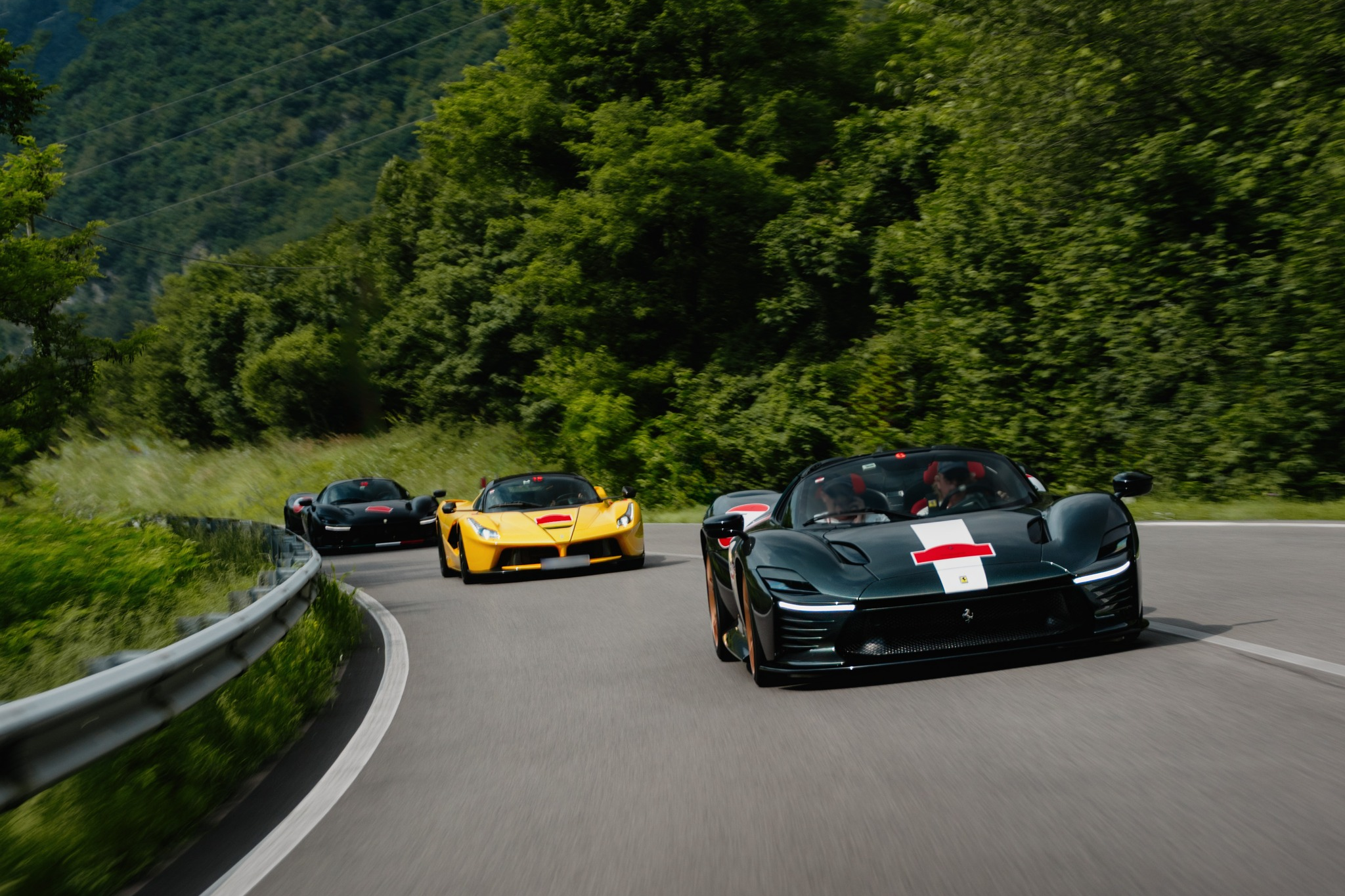 siêu xe,  tai nạn,  tai nạn siêu xe,  ferrari,  296 gtb,  296 gts,  sf90,  sf90 stradale,  sf90 spider,  laferrari,  296,  Ferrari Cavalcade ảnh 2 sieu xe,  tai nan,  tai nan sieu xe,  ferrari,  296 gtb,  296 gts,  sf90,  sf90 stradale,  sf90 spider,  laferrari,  296,  Ferrari Cavalcade anh 2