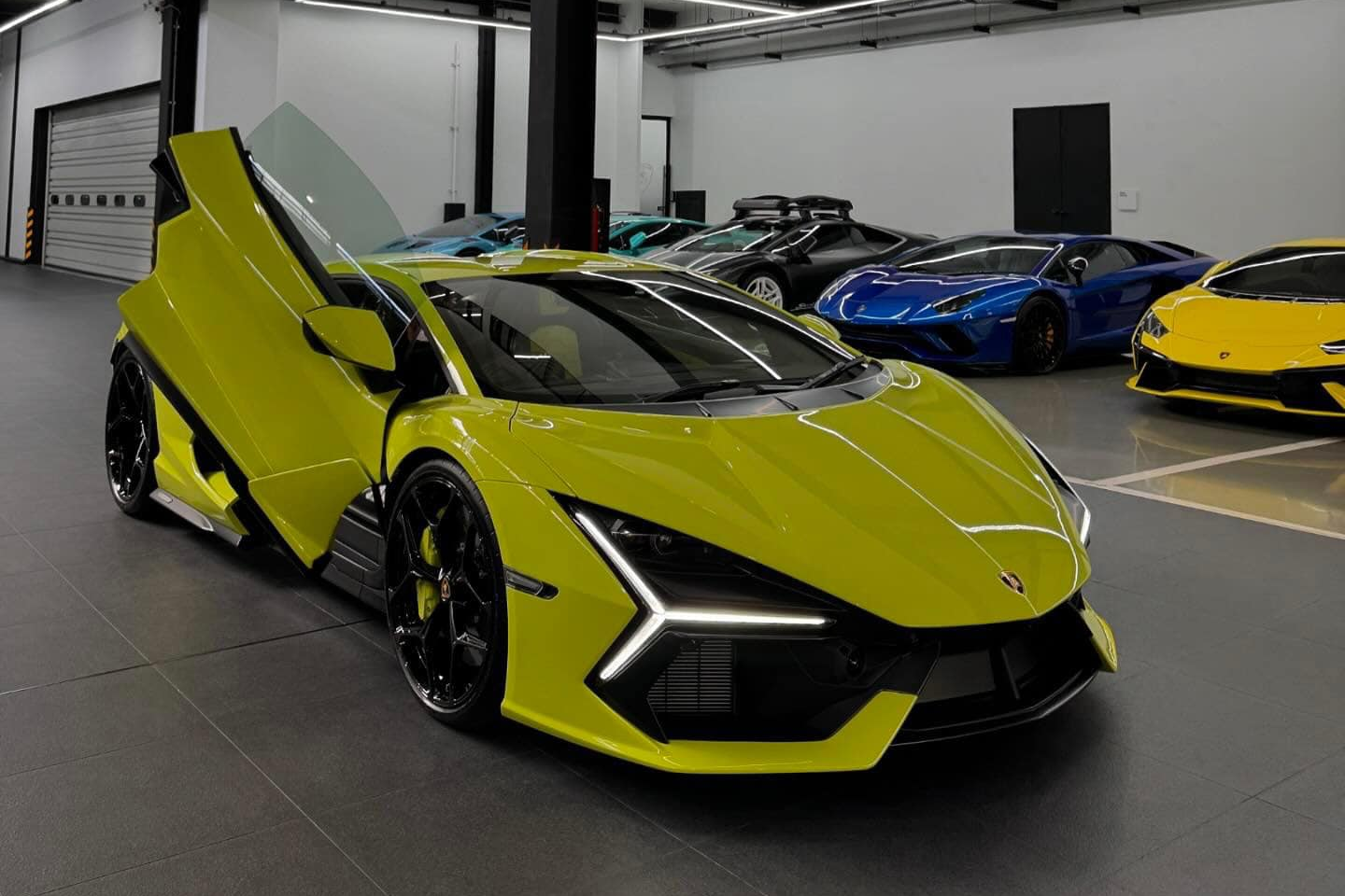 lamborghini,  revuelto,  thai lan,  sieu xe,  lamborghini revuelto,  dong nam a,  aventador,  urus se,  huracan,  temerario anh 11