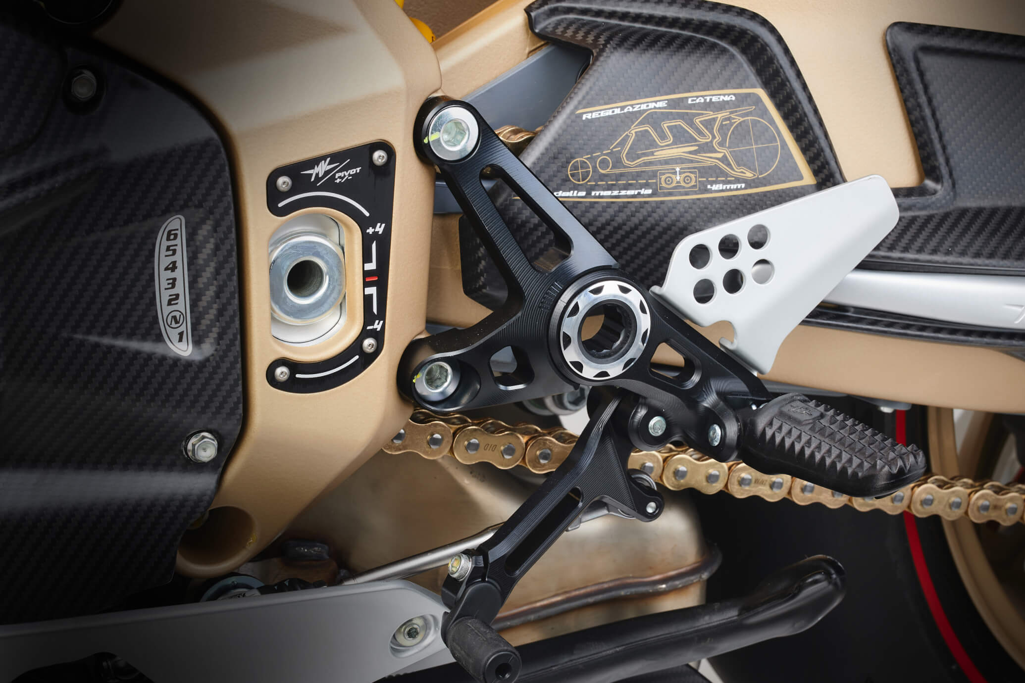 moto,  sieu moto,  superbike,  mv agusta,  Superveloce 1000 Serie Oro,  Superveloce 1000,  Serie Oro,  eicma anh 17