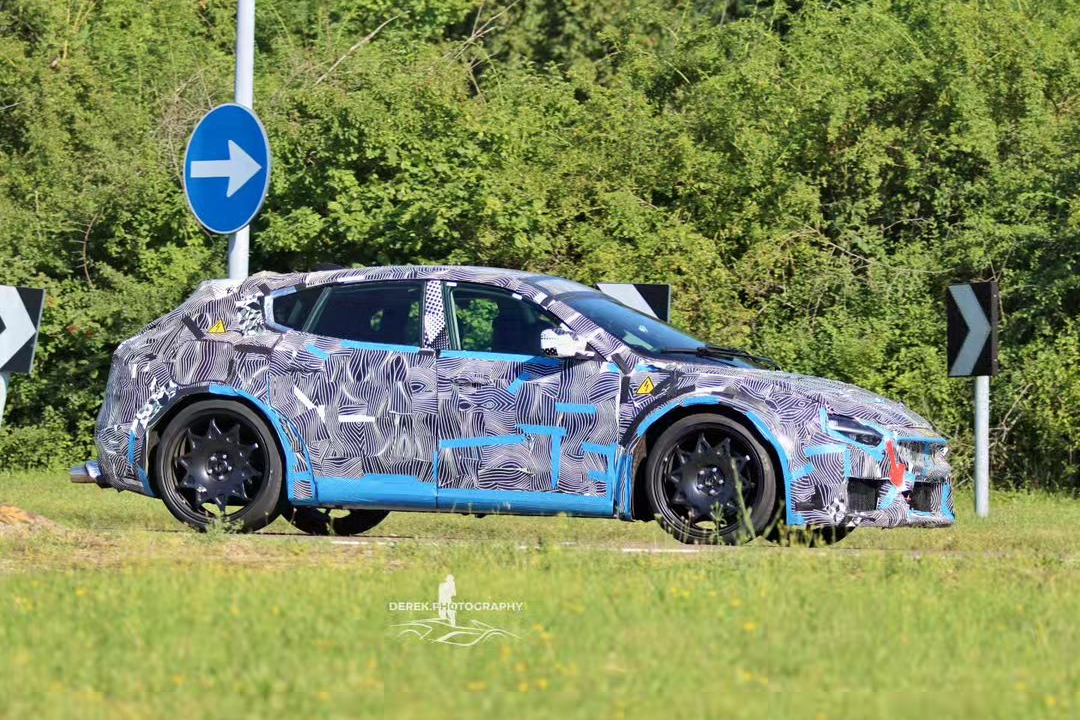 ferrari,  ev,  ferrari ev,  f244,  f245,  sieu xe,  thuan dien,  ferrari thuan dien,  ferrari dien,  xe dien anh 1