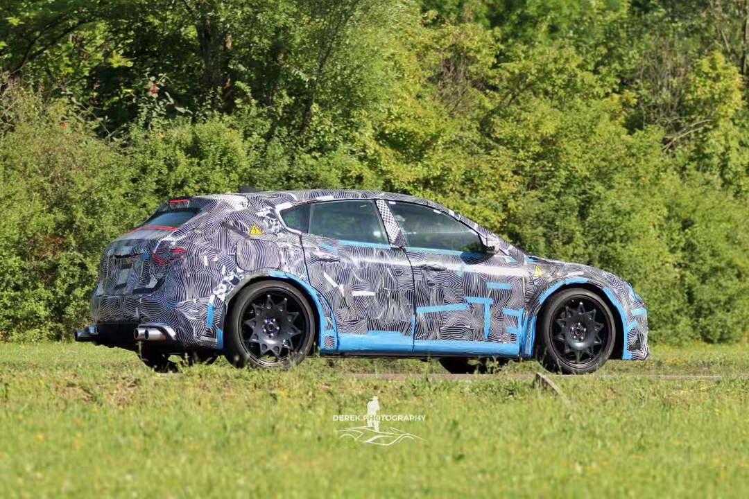 ferrari,  ev,  ferrari ev,  f244,  f245,  sieu xe,  thuan dien,  ferrari thuan dien,  ferrari dien,  xe dien anh 2