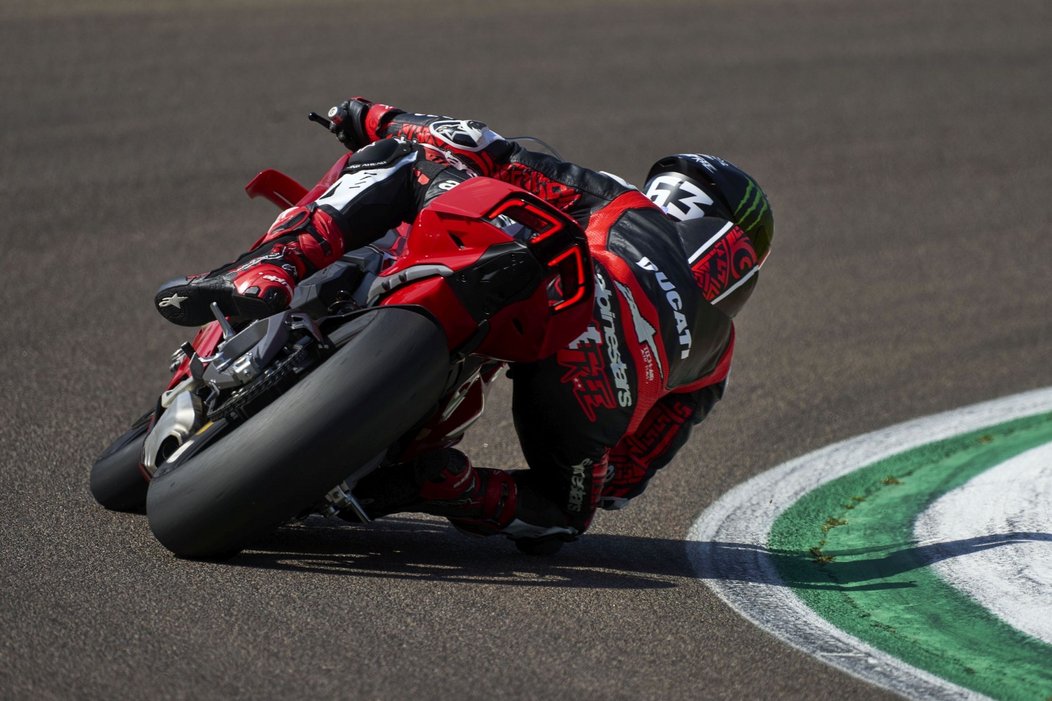 ducati,  panigale,  panigale v4,  panigale v4 s,  sieu moto,  superbike,  Desmosedici GP,  motogp,  wsbk anh 27