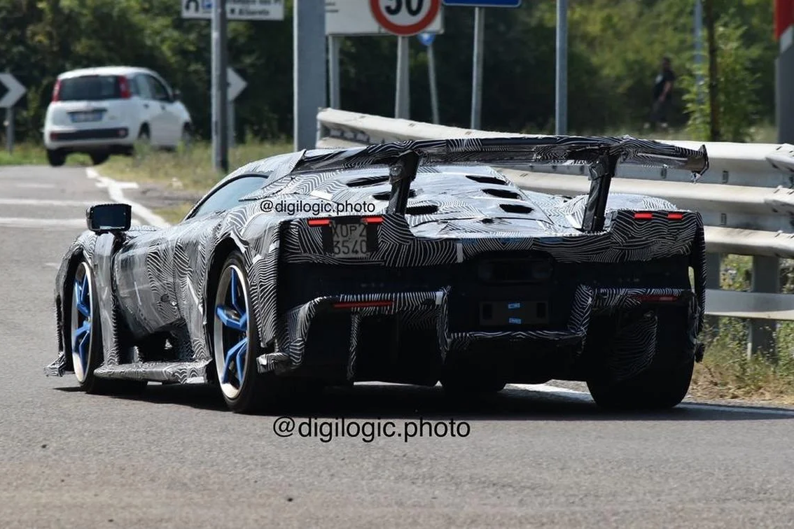 ferrari,  f250,  12cilindri,  296 mugello,  ferrari ev,  maserati levante,  f40,  ferrari f40,  sieu xe,  xe dien,  ferrari icona,  monza sp1,  monza sp2,  daytona sp3 anh 4