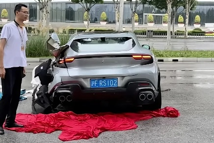 Ferrari Purosangue,  Ferrari,  Purosangue,  tai nan,  sieu xe,  trung quoc anh 2