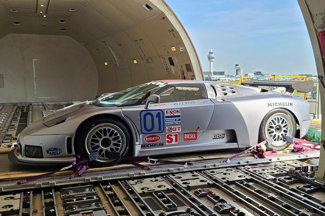 Sieu xe Bugatti EB110 Sport Competizione hon 1,8 trieu USD tai xuat hinh anh