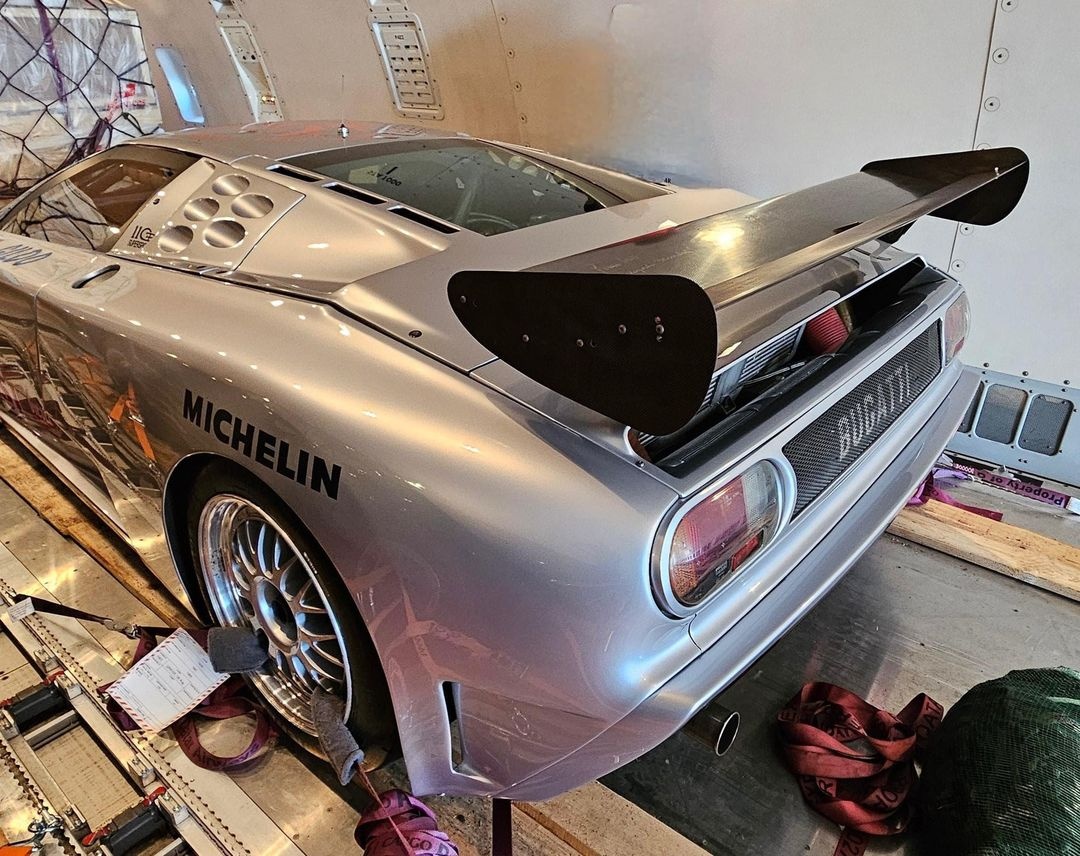 bugatti,  eb110,  eb110 super sport,  eb110 sport competizione,  sieu xe,  Pebble Beach Concours,  Monterey Car Week,  xe dua anh 4