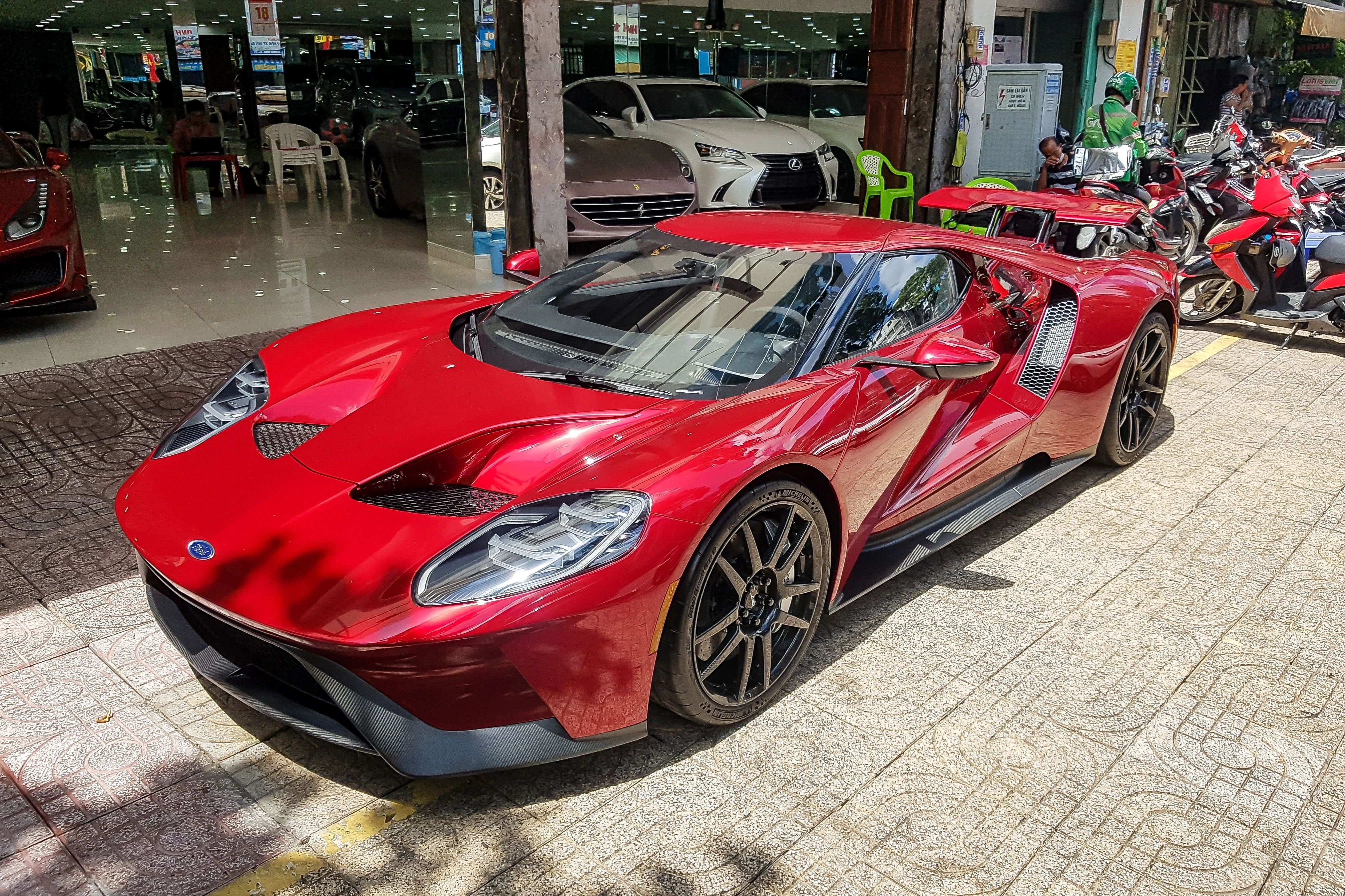 dang le nguyen vu,  qua vu,  trung nguyen,  gumball,  gumball 3000,  sieu xe,  ferrari,  488,  458,  f8,  f12,  812,  bugatti,  veyron anh 12