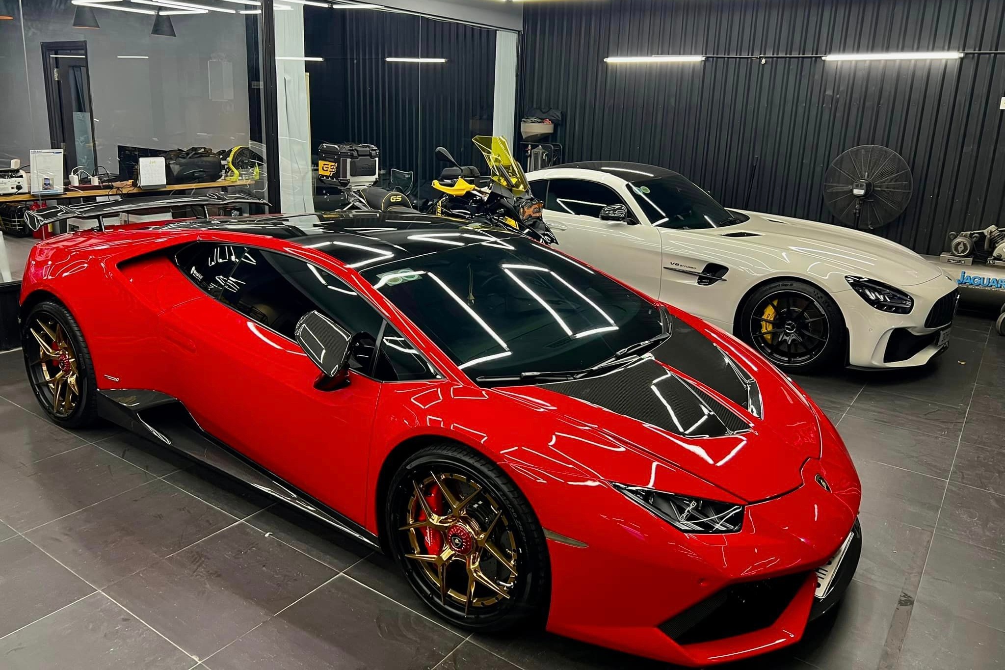 nguyễn quốc vũ,  đoàn di băng,  siêu xe,  lamborghini,  porsche,  urus,  urus performante,  huracan,  taycan,  porsche,  panamera,  mercedes,  g63,  ducati,  triumph,  ktm,  brabus,  mclaren,  720s,  720s spider ảnh 14 nguyen quoc vu,  doan di bang,  sieu xe,  lamborghini,  porsche,  urus,  urus performante,  huracan,  taycan,  porsche,  panamera,  mercedes,  g63,  ducati,  triumph,  ktm,  brabus,  mclaren,  720s,  720s spider anh 14