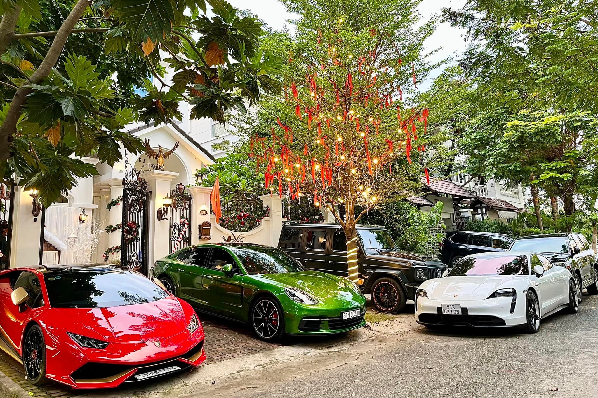 nguyễn quốc vũ,  đoàn di băng,  siêu xe,  lamborghini,  porsche,  urus,  urus performante,  huracan,  taycan,  porsche,  panamera,  mercedes,  g63,  ducati,  triumph,  ktm,  brabus,  mclaren,  720s,  720s spider ảnh 1 nguyen quoc vu,  doan di bang,  sieu xe,  lamborghini,  porsche,  urus,  urus performante,  huracan,  taycan,  porsche,  panamera,  mercedes,  g63,  ducati,  triumph,  ktm,  brabus,  mclaren,  720s,  720s spider anh 1
