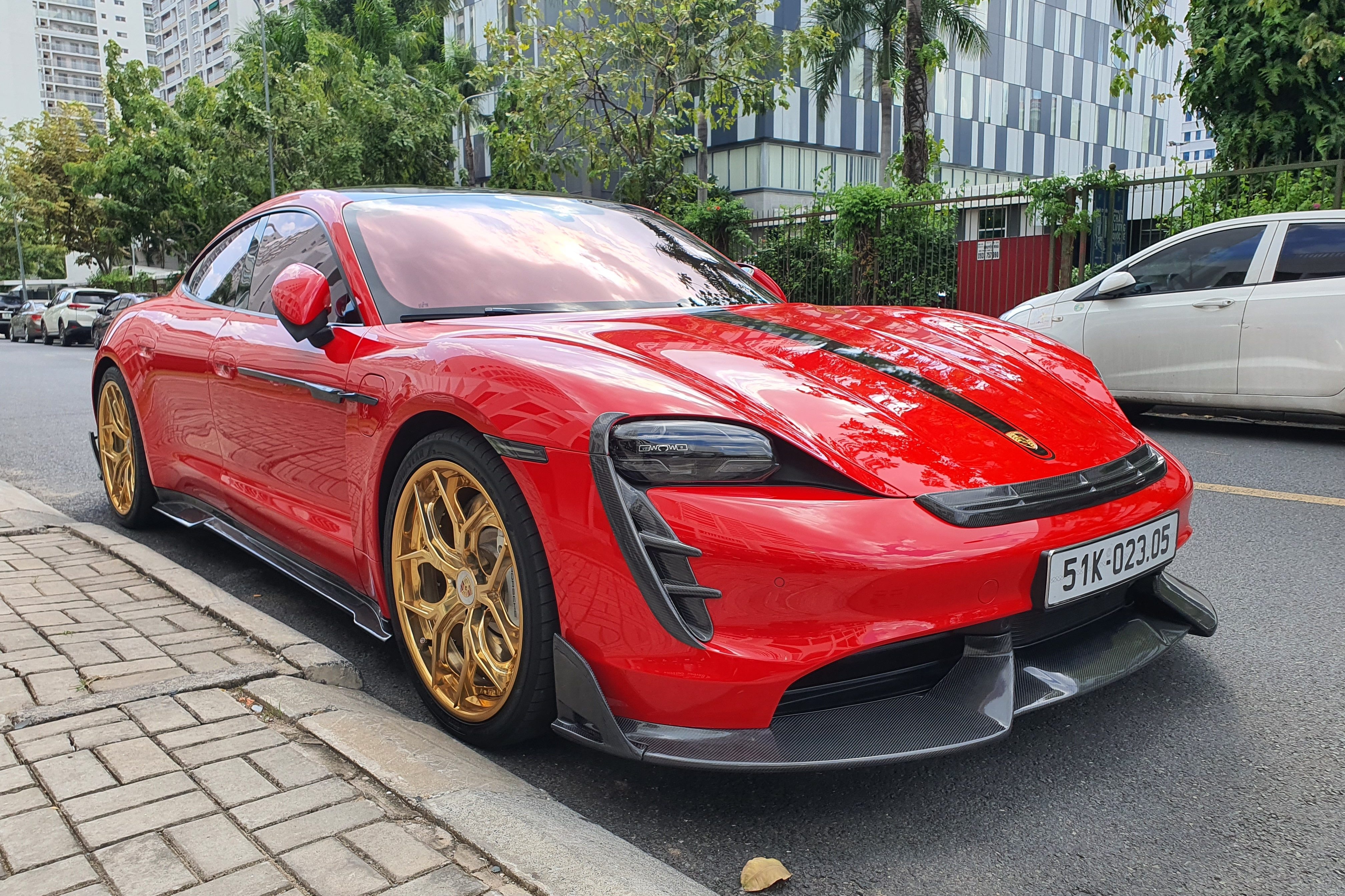 nguyễn quốc vũ,  đoàn di băng,  siêu xe,  lamborghini,  porsche,  urus,  urus performante,  huracan,  taycan,  porsche,  panamera,  mercedes,  g63,  ducati,  triumph,  ktm,  brabus,  mclaren,  720s,  720s spider ảnh 6 nguyen quoc vu,  doan di bang,  sieu xe,  lamborghini,  porsche,  urus,  urus performante,  huracan,  taycan,  porsche,  panamera,  mercedes,  g63,  ducati,  triumph,  ktm,  brabus,  mclaren,  720s,  720s spider anh 6
