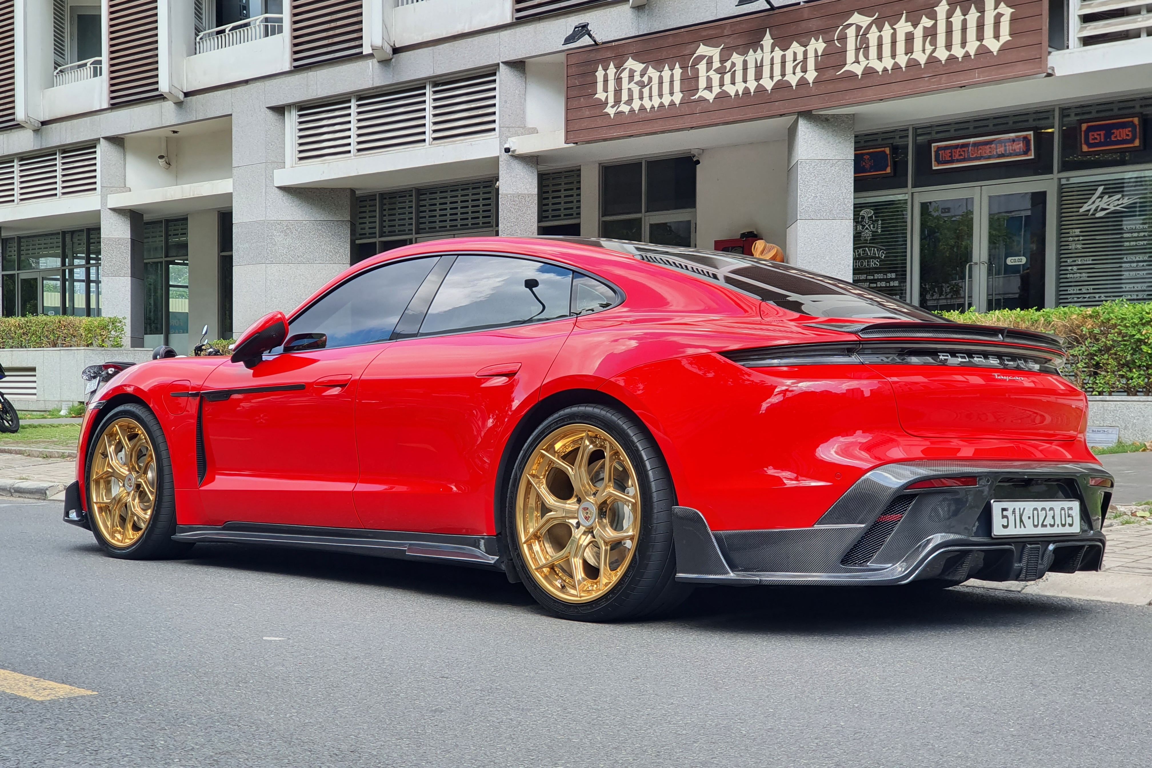 nguyễn quốc vũ,  đoàn di băng,  siêu xe,  lamborghini,  porsche,  urus,  urus performante,  huracan,  taycan,  porsche,  panamera,  mercedes,  g63,  ducati,  triumph,  ktm,  brabus,  mclaren,  720s,  720s spider ảnh 7 nguyen quoc vu,  doan di bang,  sieu xe,  lamborghini,  porsche,  urus,  urus performante,  huracan,  taycan,  porsche,  panamera,  mercedes,  g63,  ducati,  triumph,  ktm,  brabus,  mclaren,  720s,  720s spider anh 7