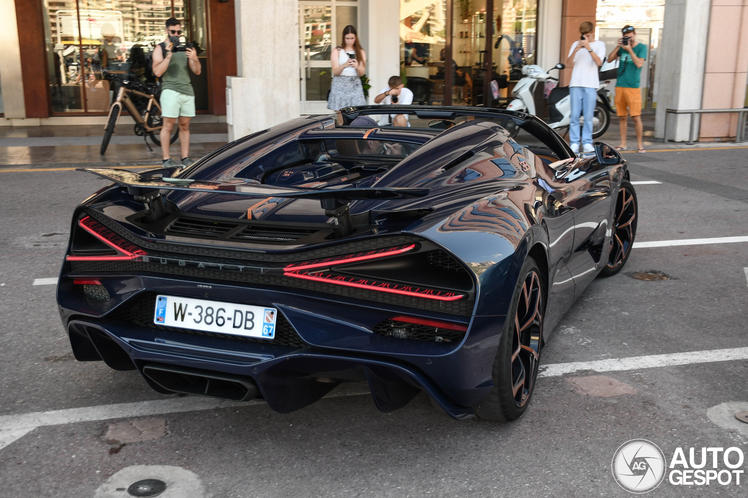 bugatti,  chiron,  veyron,  w16,  mistral,  w16 mistral,  bugatti w16 mistral,  bugatti mistral,  sieu xe,  hypercar,  monaco anh 7