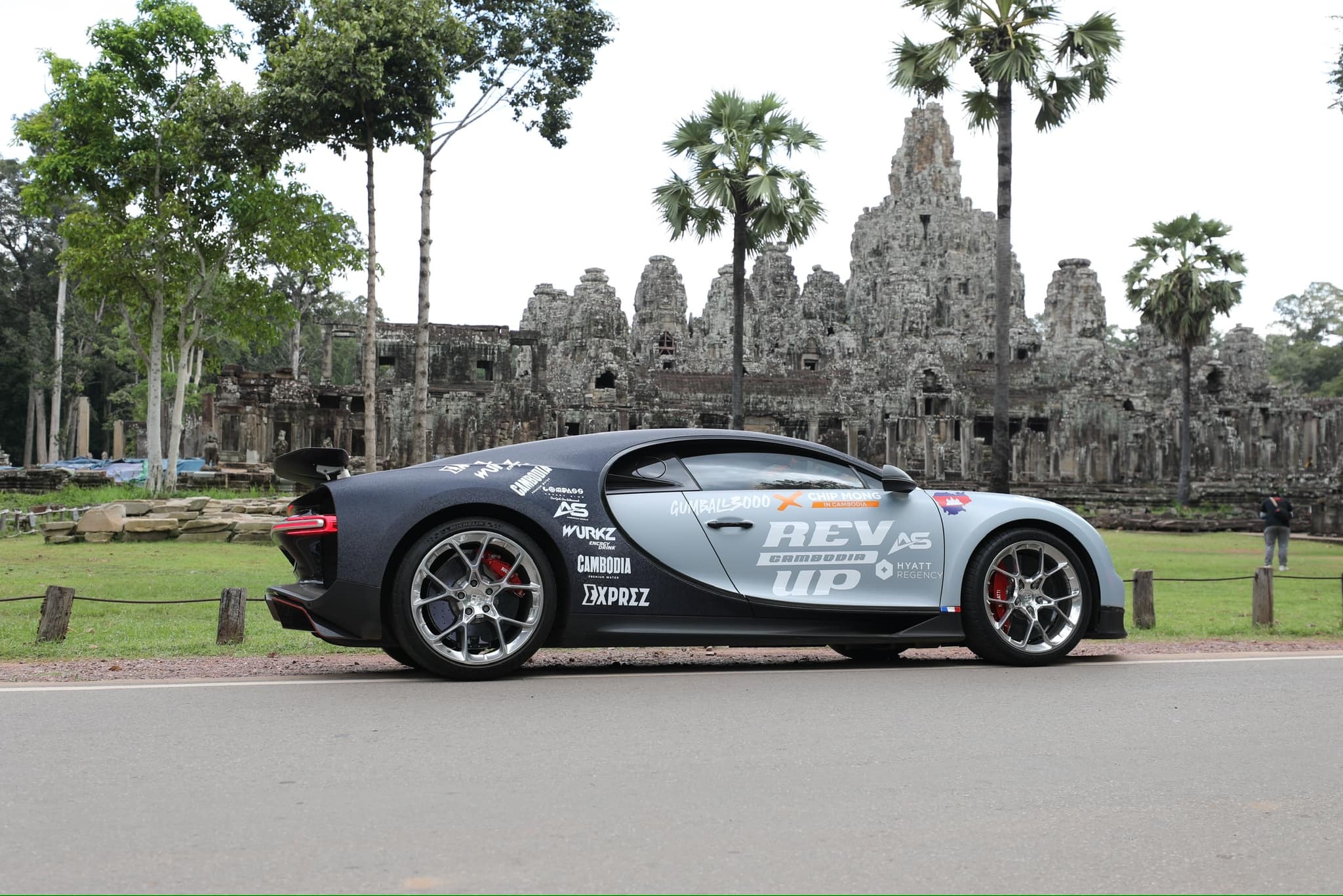 campuchia,  gumball 3000,  sieu xe,  lamborghini,  ferrari,  mclaren,  aston martin,  bugatti,  porsche,  mercedes,  brabus anh 6