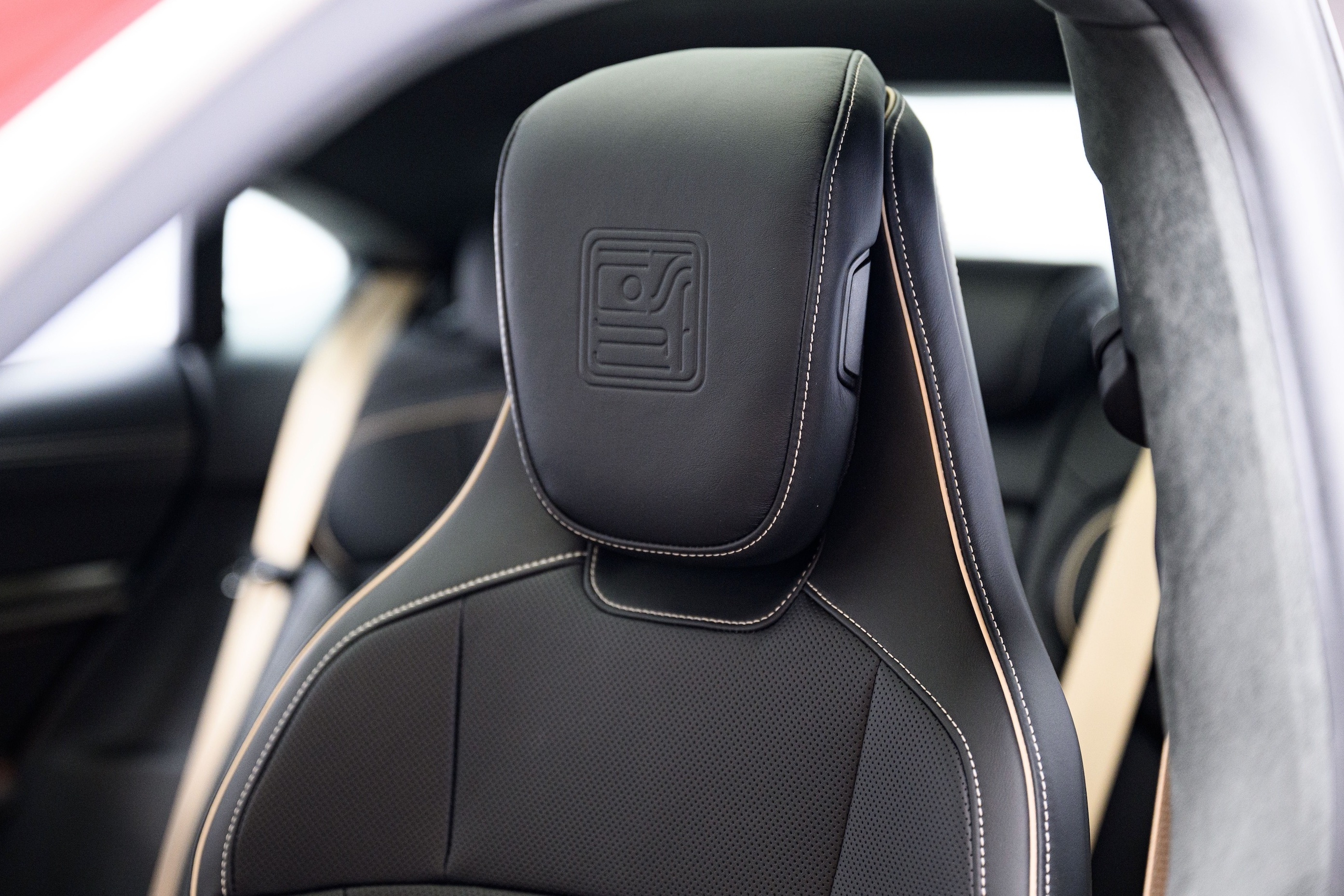 Siêu phẩm Porsche Taycan Turbo K-Edition chính thức ra mắt