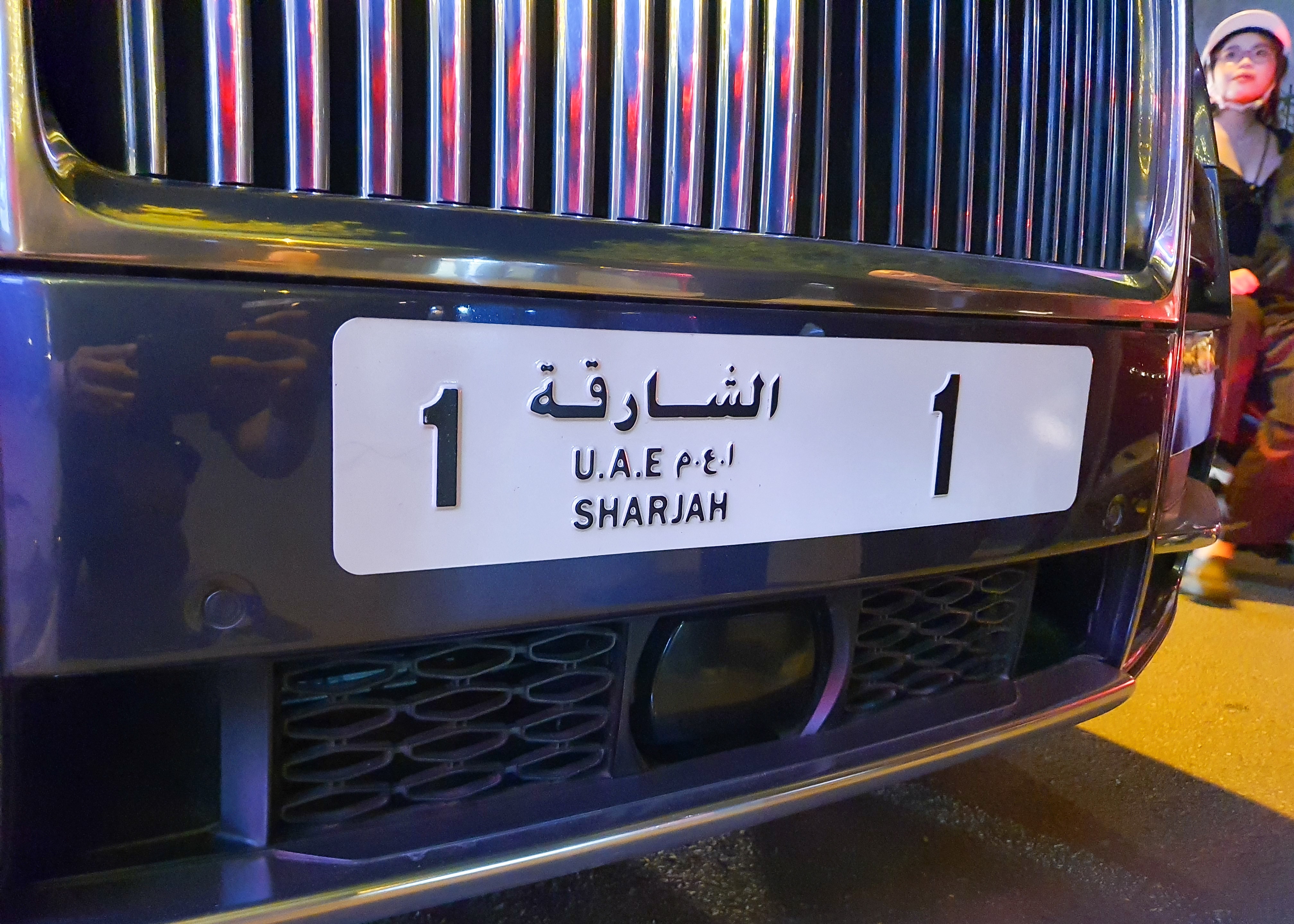 rolls-royce,  cullinan,  sieu xe,  xe sieu sang,  black badge,  uae,  gumball 3000,  rolls-royce cullinan anh 9