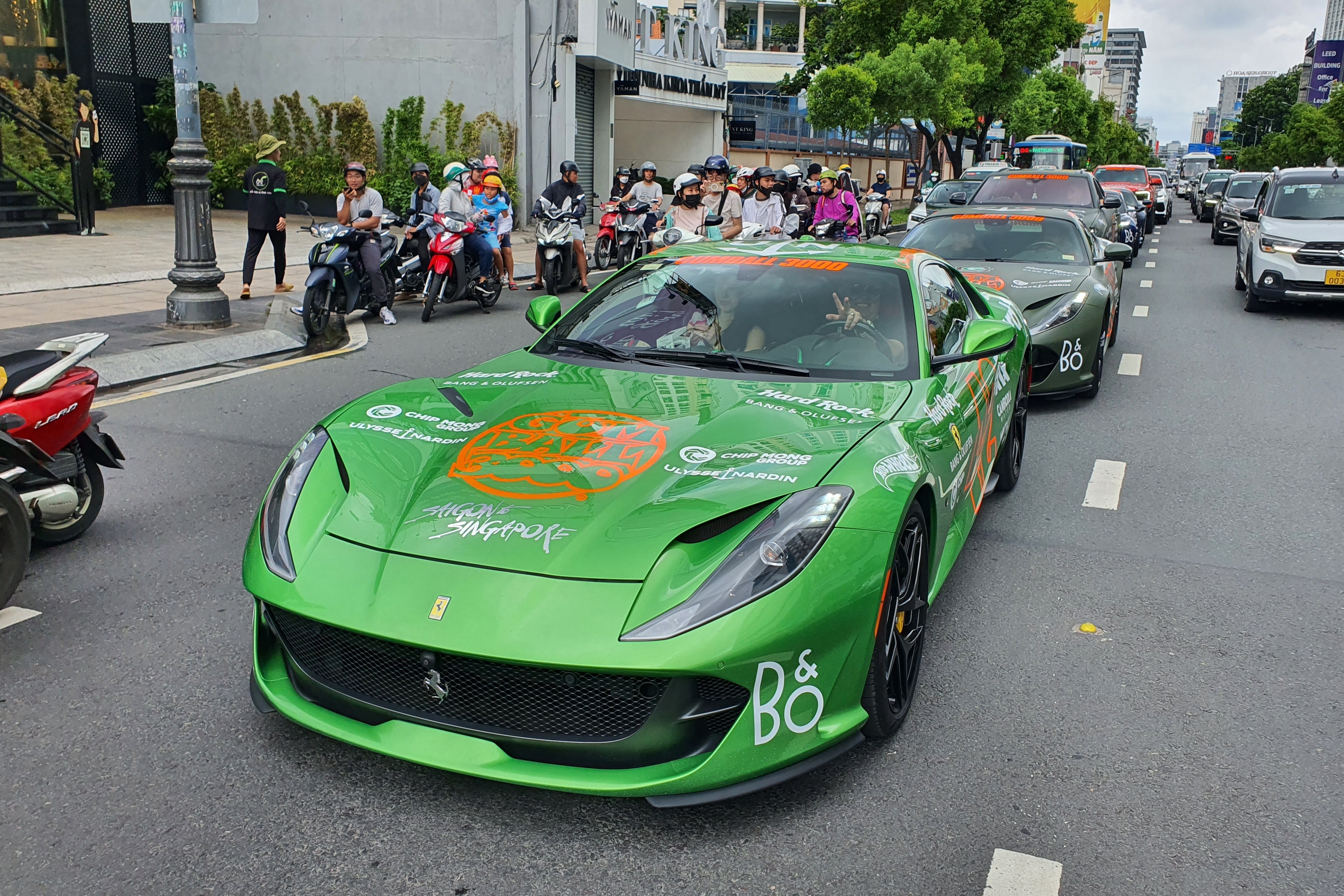 sieu xe,  gumball 3000,  gumball 3000 2024,  hanh trinh sieu xe,  lamborghini,  ferrari,  koenigsegg,  pagani,  ishowspeed anh 8