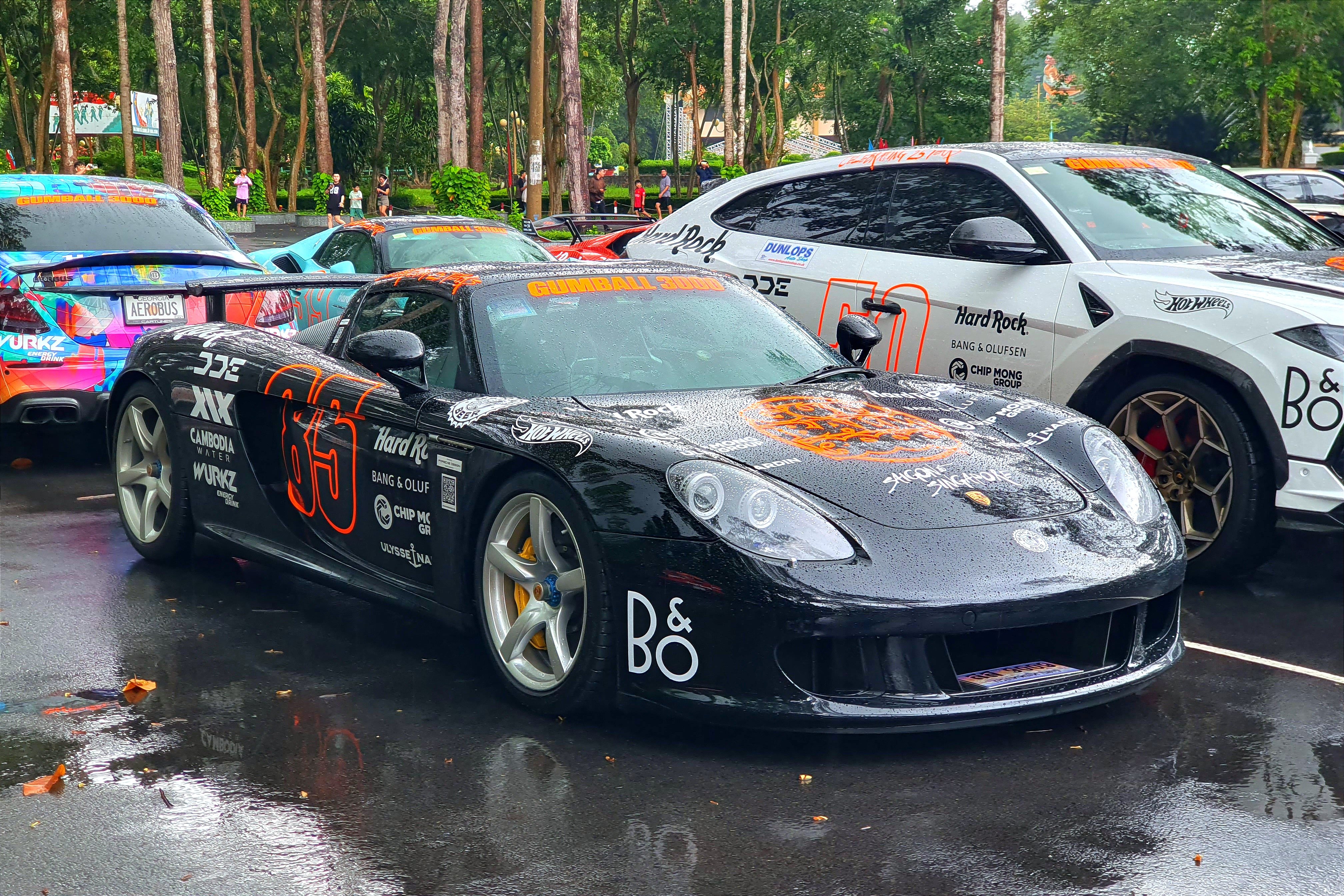 Porsche Carrera GT duoc nang cap he thong treo va lop mien phi hinh anh
