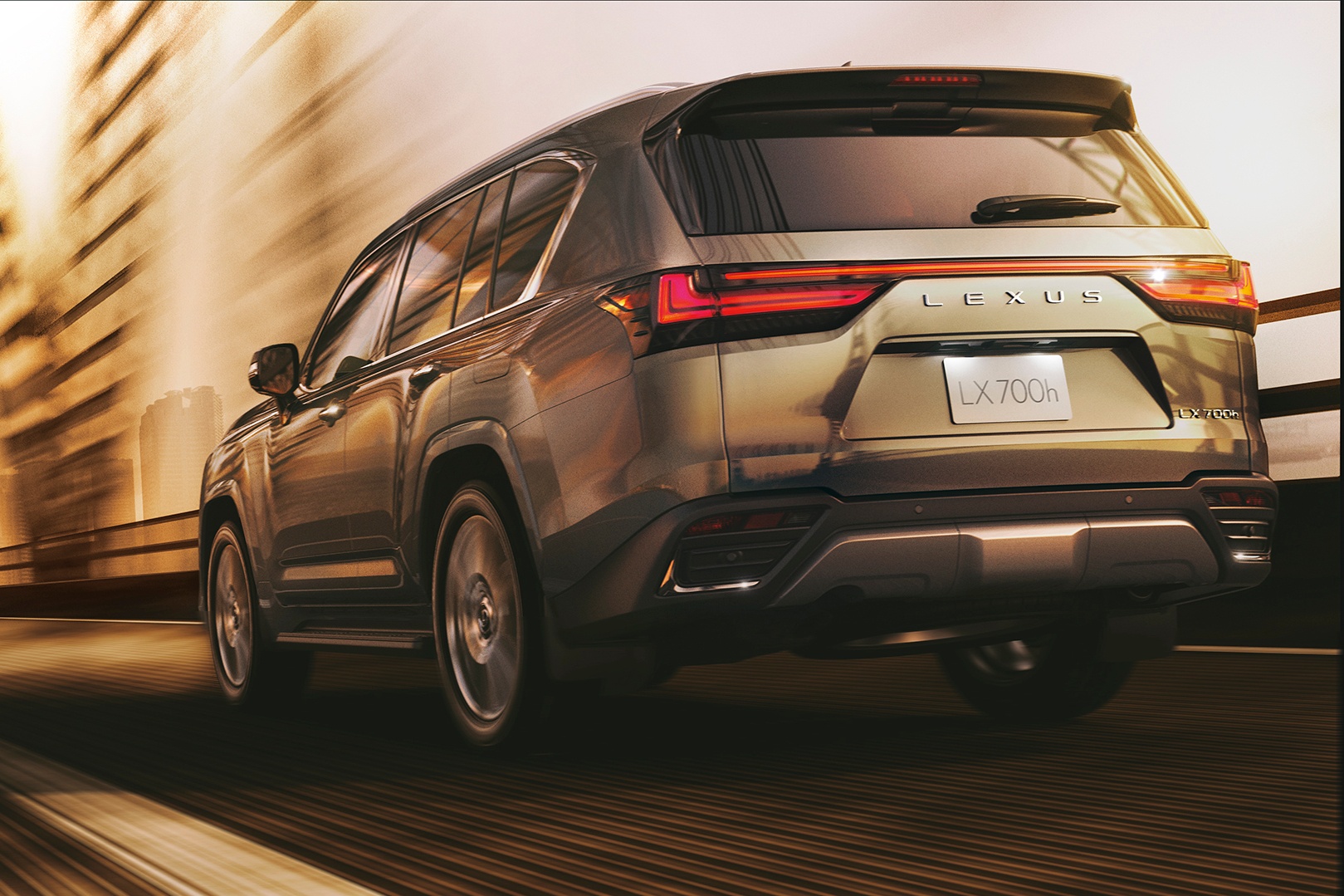 Siêu phẩm Lexus LX 700h ra mắt với phiên bản hoàn toàn mới