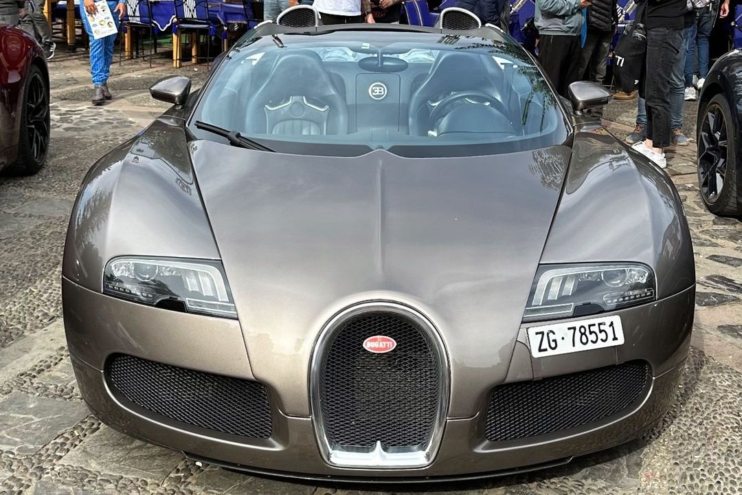 bugatti,  chiron,  tai nan,  sieu xe,  tai nan sieu xe,  bugatti veyron,  bugatti chiron,  morocco,  bugatti grand tour anh 12