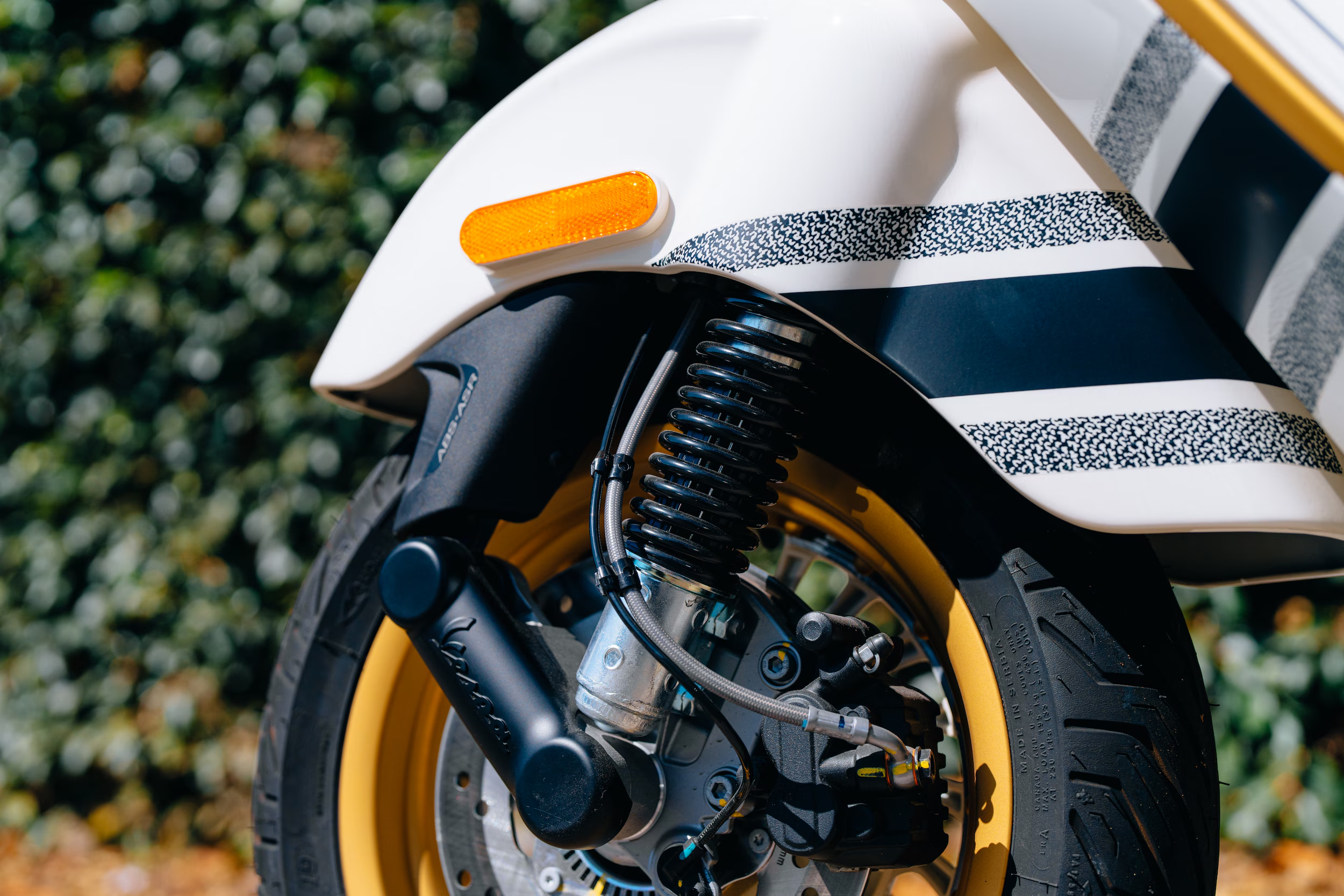 vespa, vespa 946, vespa 946 dior, vespa 946 christian dior, 946 dior, scooter, xe tay ga ảnh 4 vespa, vespa 946, vespa 946 dior, vespa 946 christian dior, 946 dior, scooter, xe tay ga anh 4