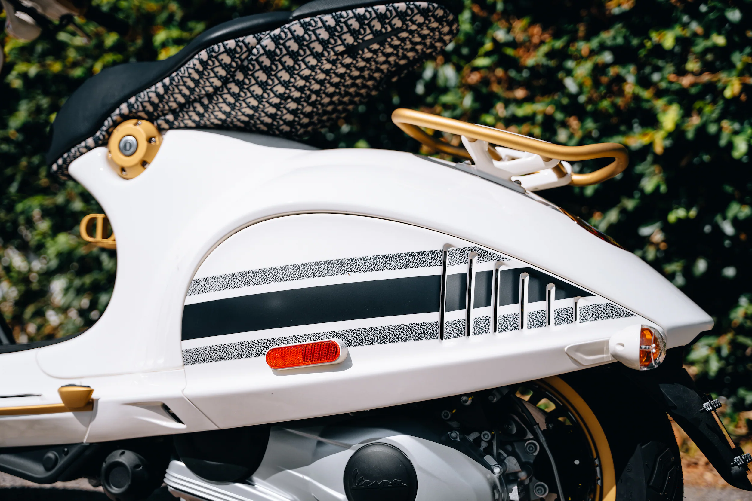 vespa, vespa 946, vespa 946 dior, vespa 946 christian dior, 946 dior, scooter, xe tay ga ảnh 5 vespa, vespa 946, vespa 946 dior, vespa 946 christian dior, 946 dior, scooter, xe tay ga anh 5