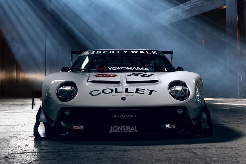 Sieu xe Lamborghini Miura chuan bi lot xac voi goi do Liberty Walk hinh anh