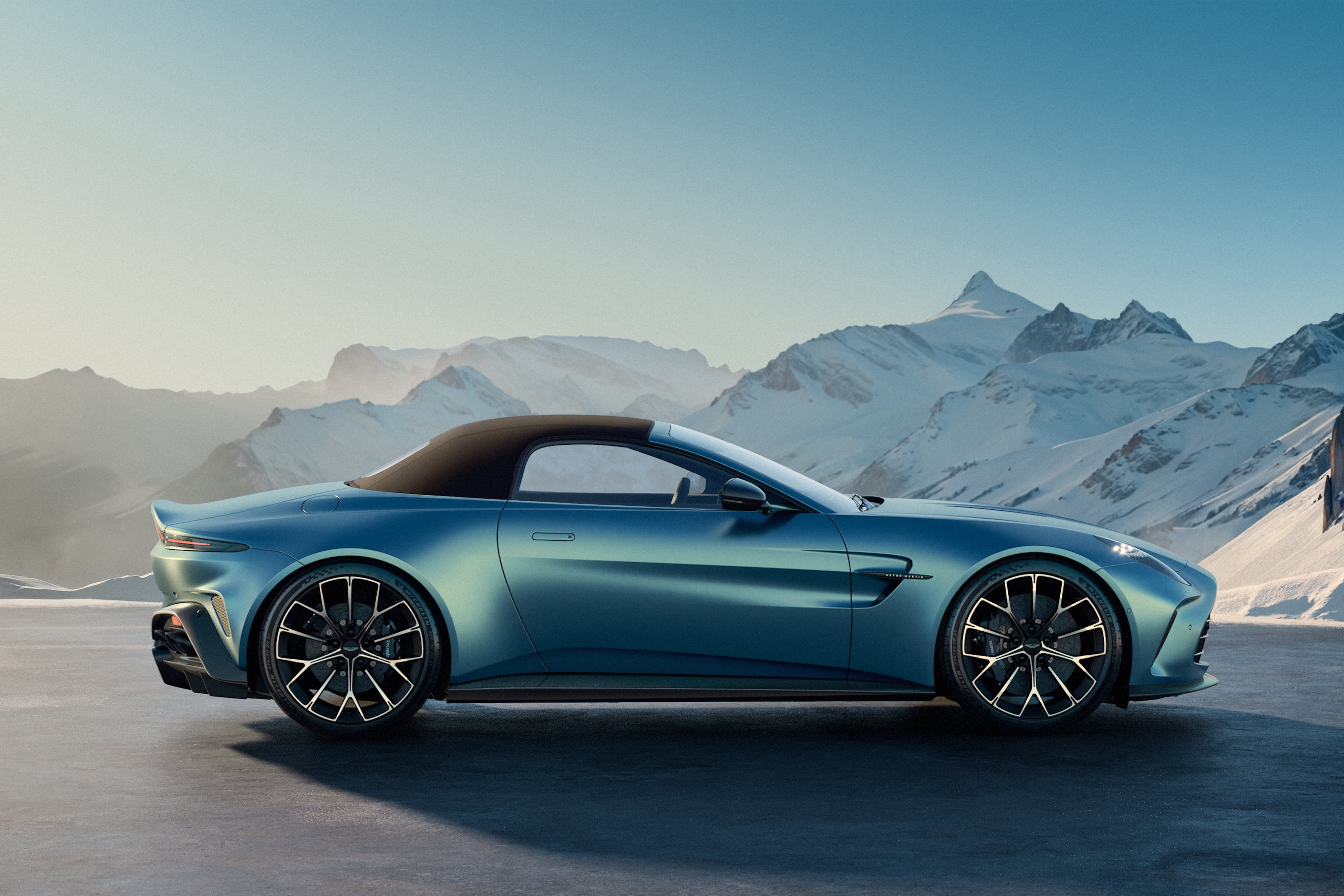 aston martin,  vantage,  vantage roadster,  mui tran,  aston martin vantage,  aston martin vantage roadster,  sieu xe anh 4