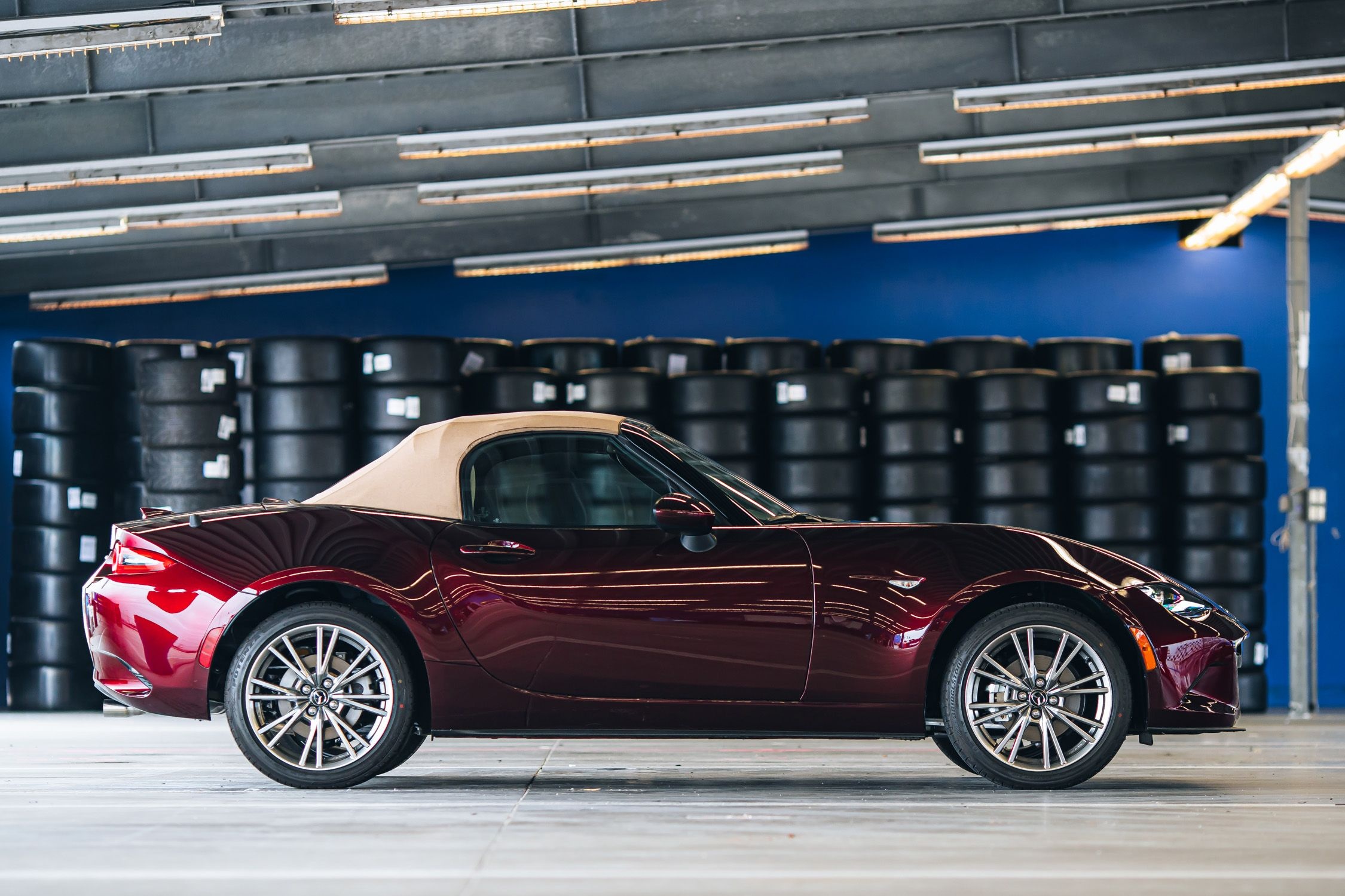 mazda,  mx-5,  miata,  ky niem,  35 nam,  35th Anniversary Edition,  miata 35th Anniversary Edition anh 11