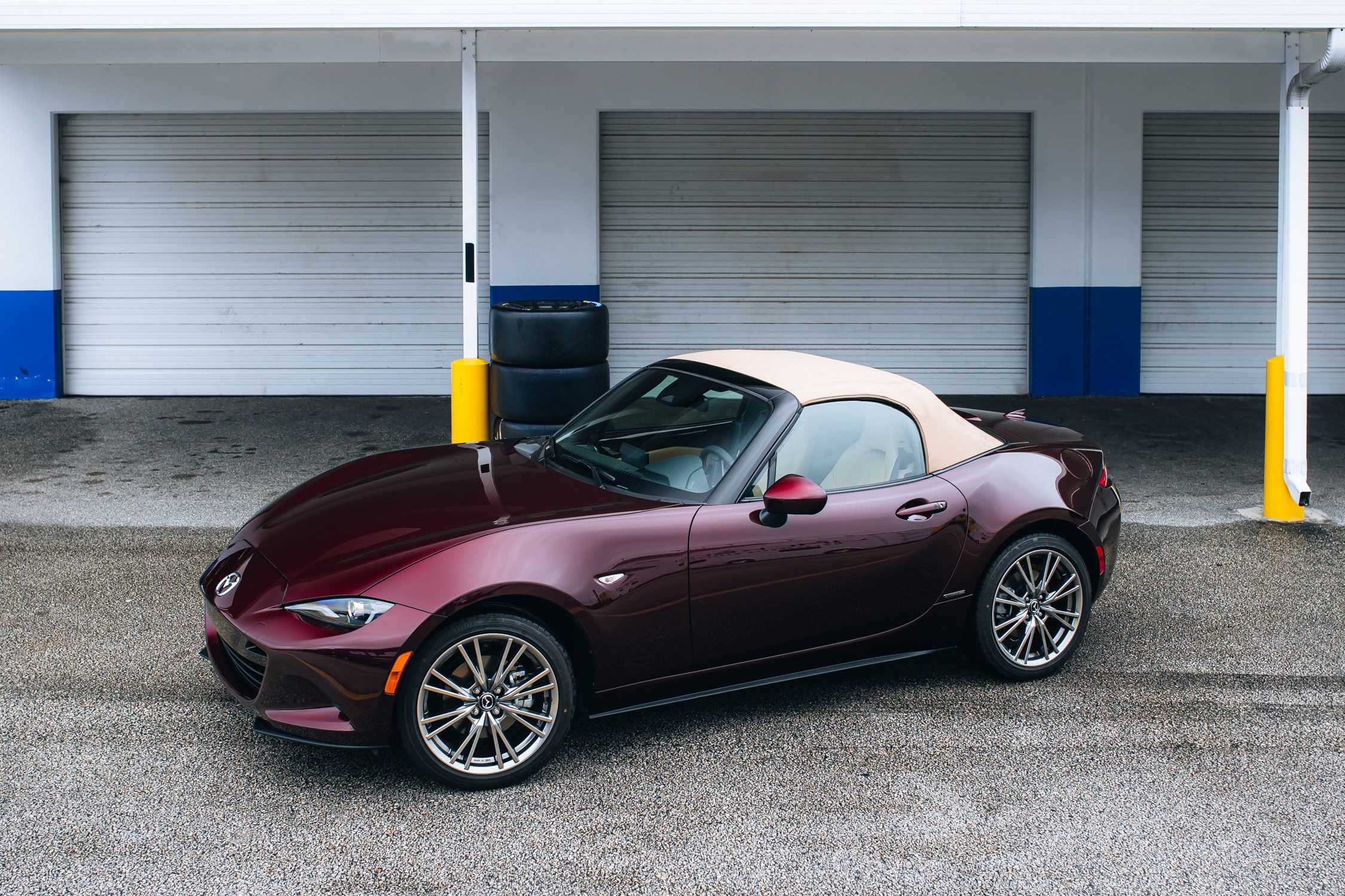 mazda,  mx-5,  miata,  ky niem,  35 nam,  35th Anniversary Edition,  miata 35th Anniversary Edition anh 1