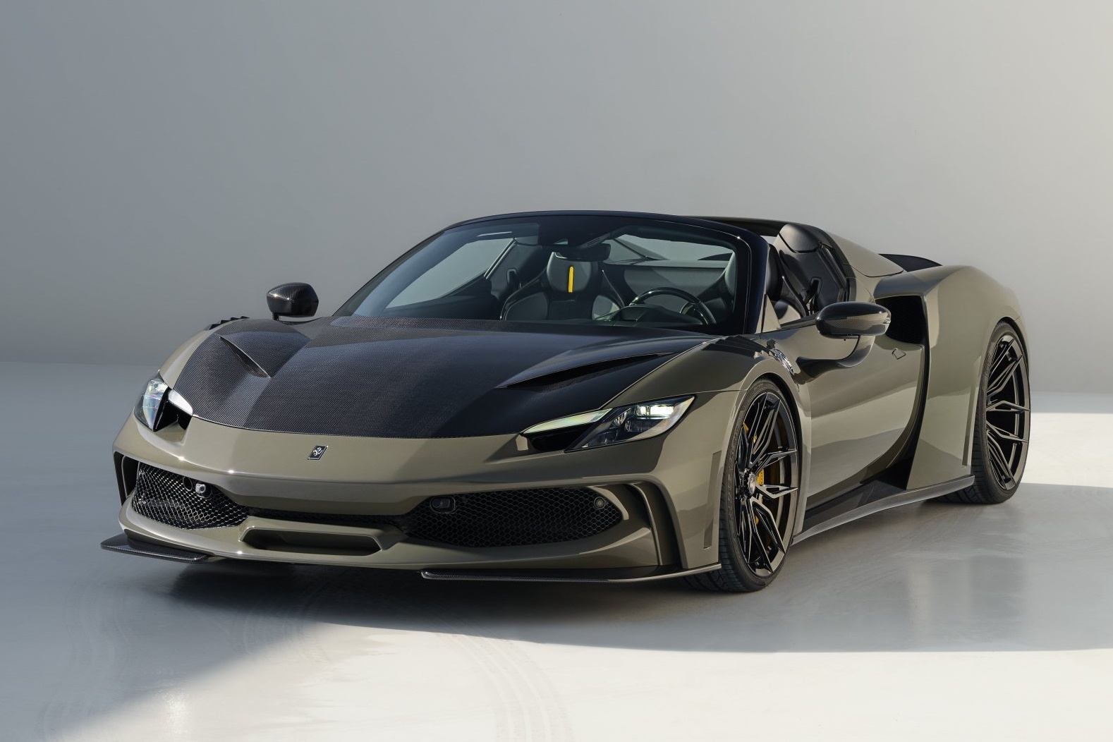 Sieu xe Ferrari 296 GTS ham ho voi goi do than rong Novitec N-Largo hinh anh