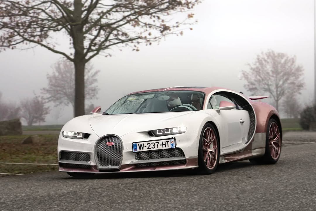 bugatti,  chiron,  chiron sport,  bugatti chiron,  bugatti chiron sport,  alice,  bugatti chiron sport alice,  chiron sport alice,  chiron alice,  sieu xe,  hypercar,  valentine,  le tinh nhan anh 1