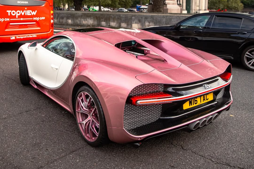 bugatti,  chiron,  chiron sport,  bugatti chiron,  bugatti chiron sport,  alice,  bugatti chiron sport alice,  chiron sport alice,  chiron alice,  sieu xe,  hypercar,  valentine,  le tinh nhan anh 12