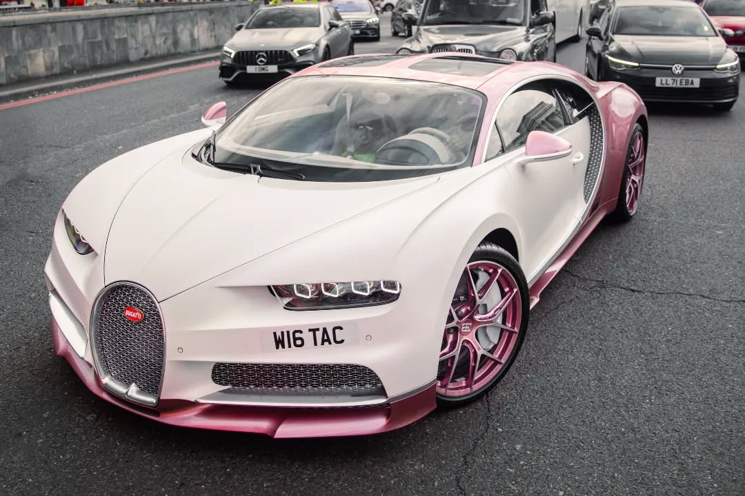 bugatti,  chiron,  chiron sport,  bugatti chiron,  bugatti chiron sport,  alice,  bugatti chiron sport alice,  chiron sport alice,  chiron alice,  sieu xe,  hypercar,  valentine,  le tinh nhan anh 4
