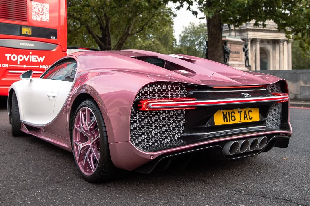 bugatti,  chiron,  chiron sport,  bugatti chiron,  bugatti chiron sport,  alice,  bugatti chiron sport alice,  chiron sport alice,  chiron alice,  sieu xe,  hypercar,  valentine,  le tinh nhan anh 5