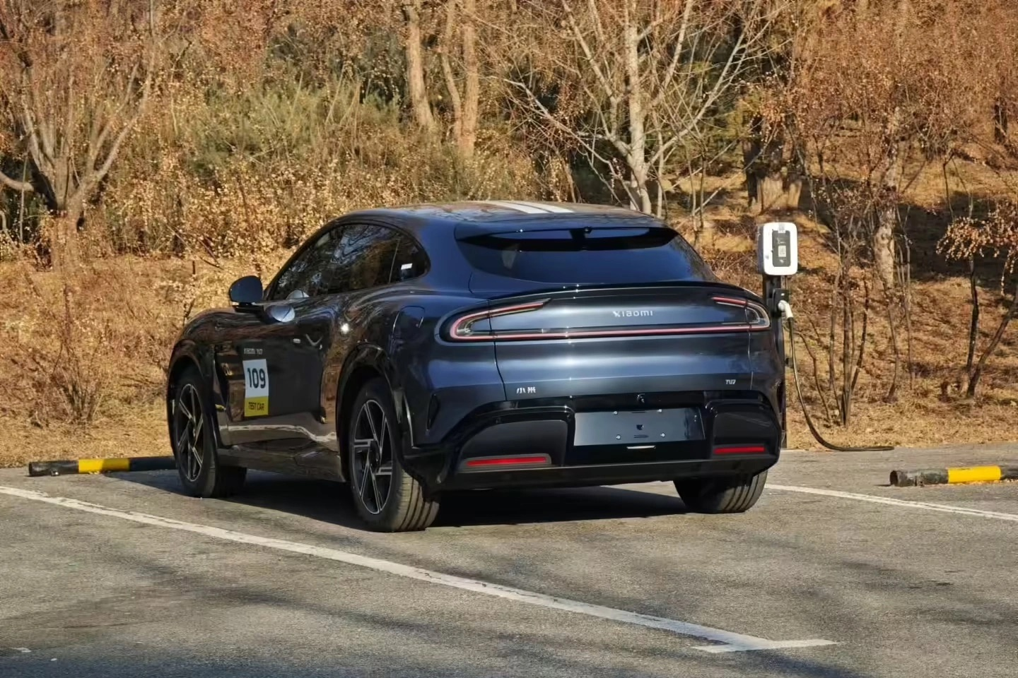 xiaomi,  su7,  yu7,  xiaomi su7,  xiaomi yu7,  xe dien,  trung quoc,  xe dien trung quoc,  suv,  vinfast,  vinfast vf8 anh 8