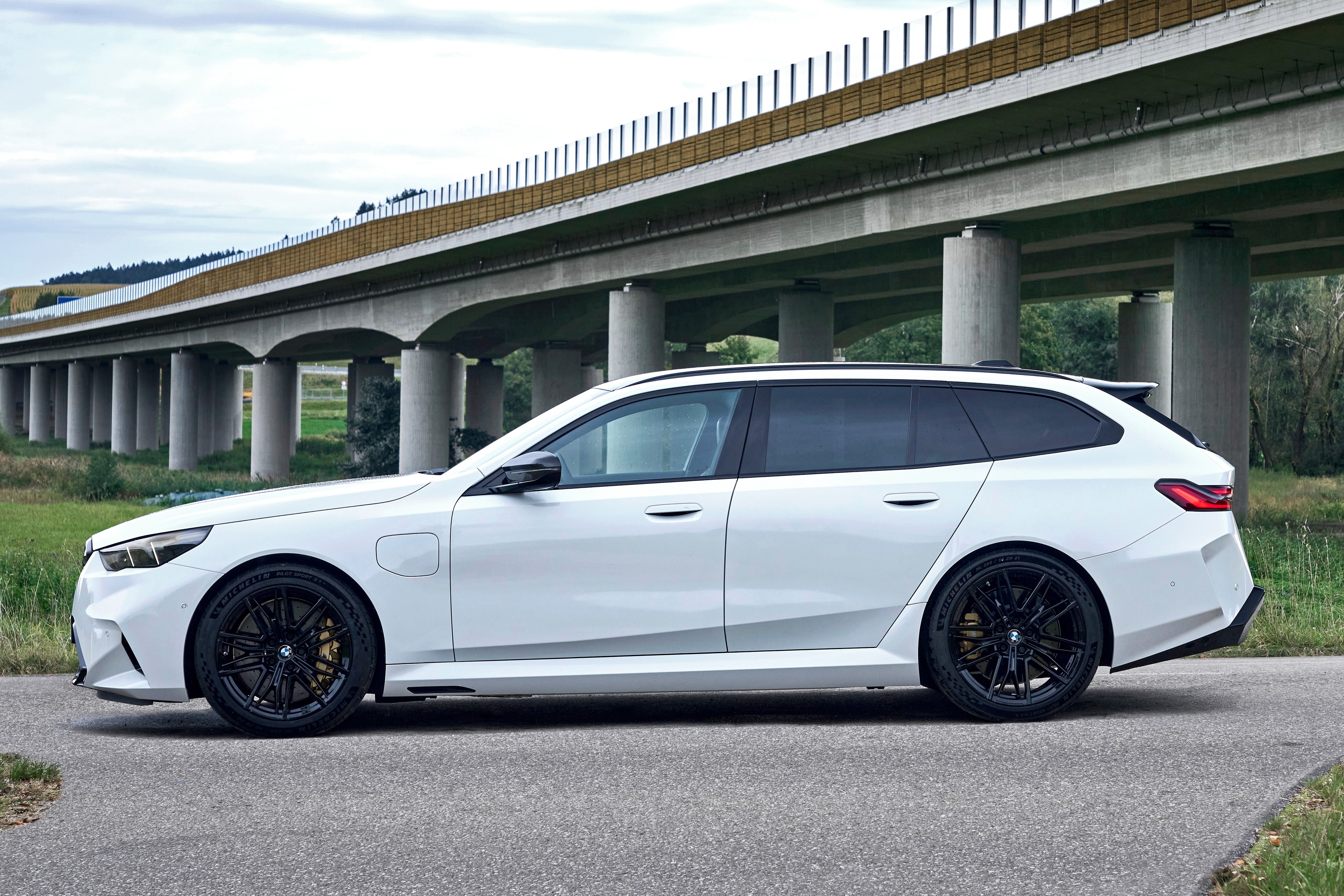 bmw,  m5,  touring,  m5 touring,  wagon,  bmw m5,  bmw m,  bmw m5 touring,  hybrid anh 8